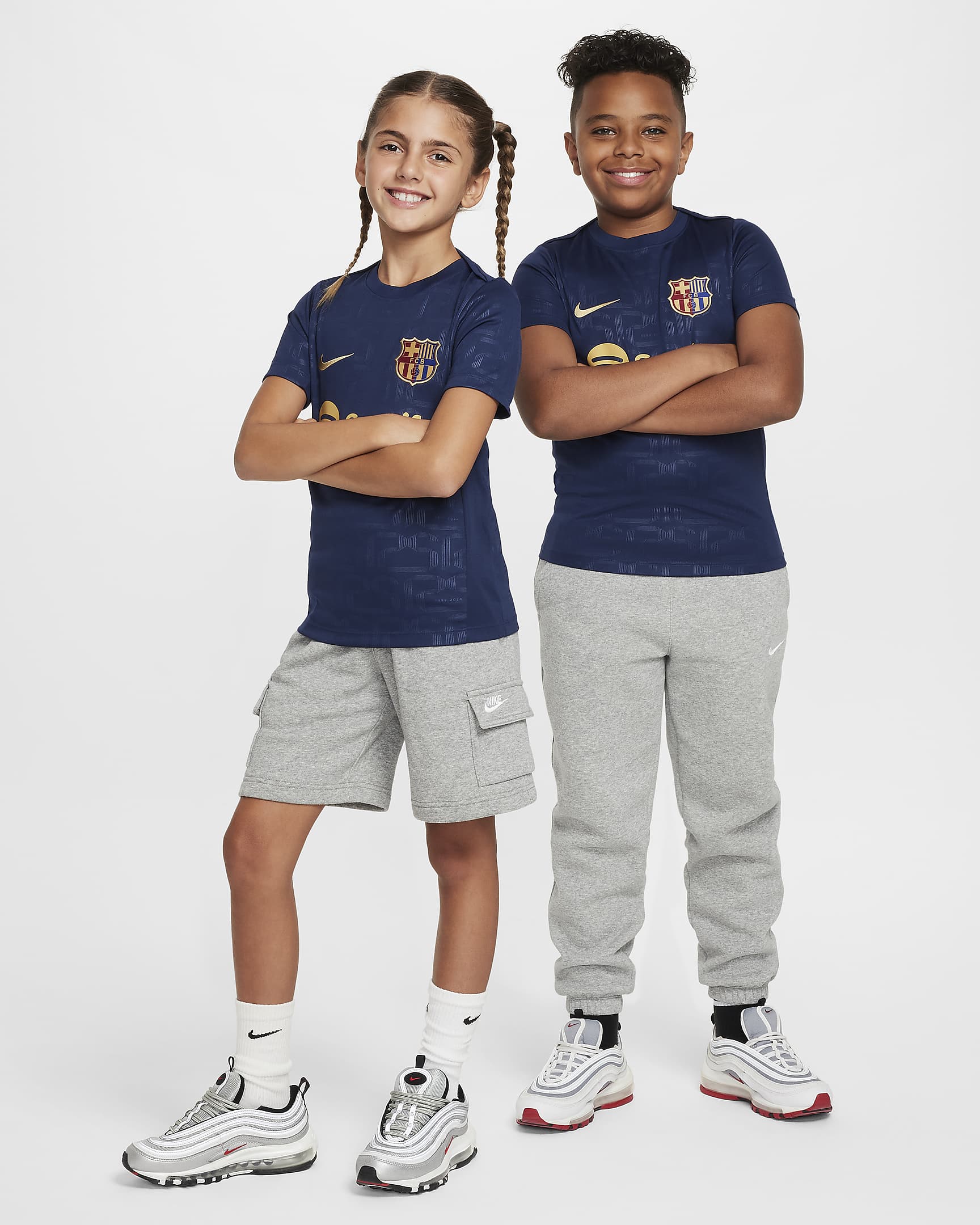 Předzápasové fotbalové tričko Nike Dri-FIT FC Barcelona Academy Pro pro větší děti s krátkým rukávem, domácí - Midnight Navy/Midnight Navy/Club Gold