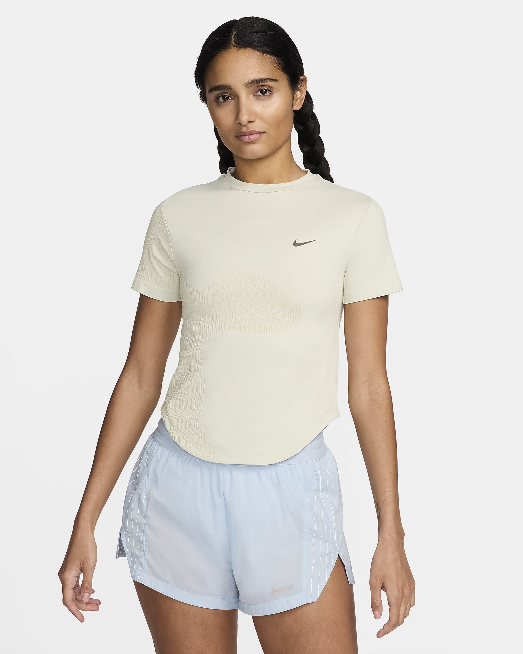 Nike Running Division Samarreta de màniga curta Dri-FIT ADV de running - Dona - Barely Green/Olive Aura