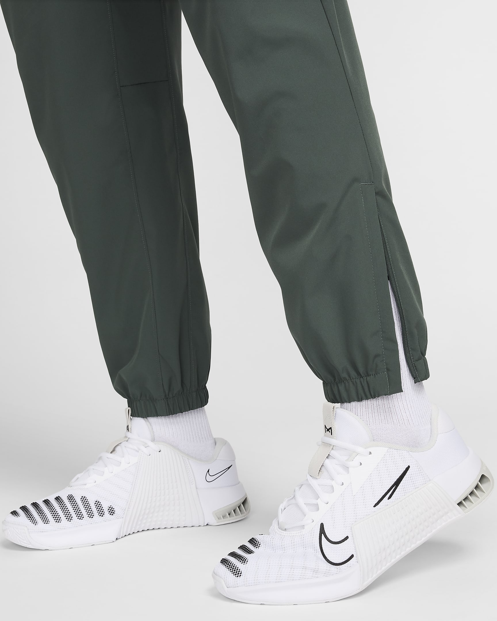 Pants Dri-FIT entallados versátiles para hombre Nike Form - Verde vintage/Negro