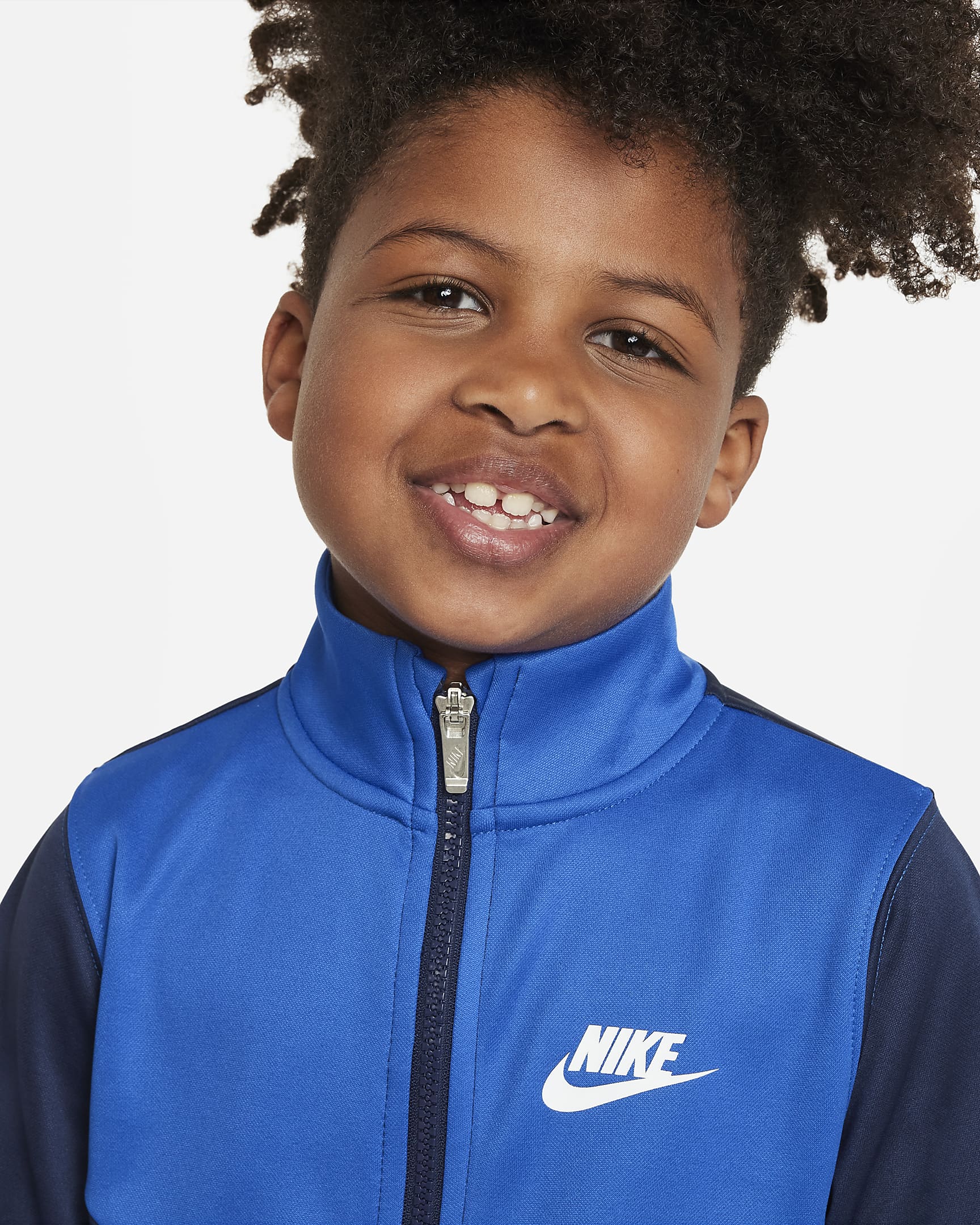 Nike Sportswear Lifestyle Essentials 2-Piece Set Younger Kids' Dri-FIT ...