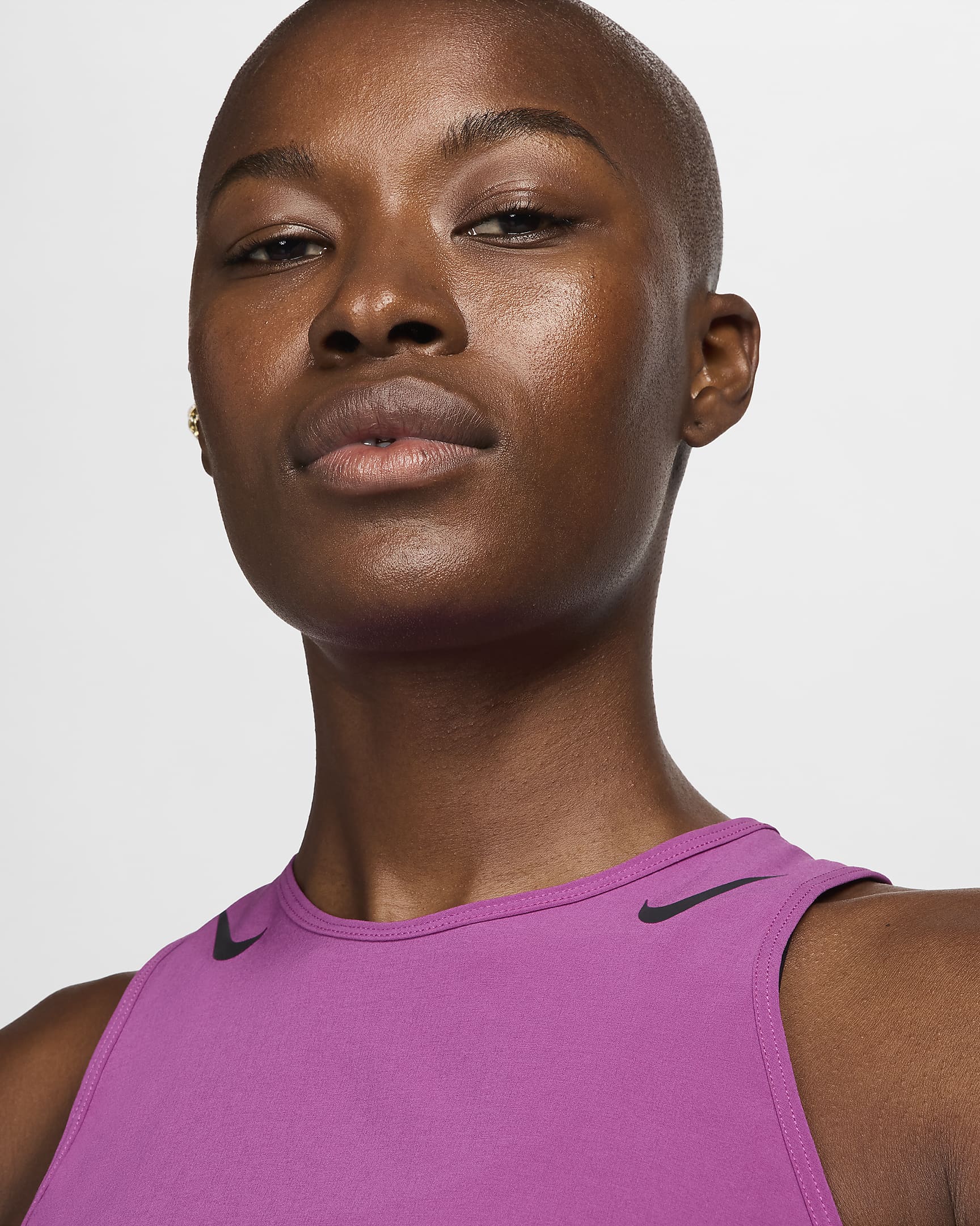 Γυναικείο crop tank top για τρέξιμο Dri-FIT ADV Nike AeroSwift - Hot Fuchsia/Μαύρο