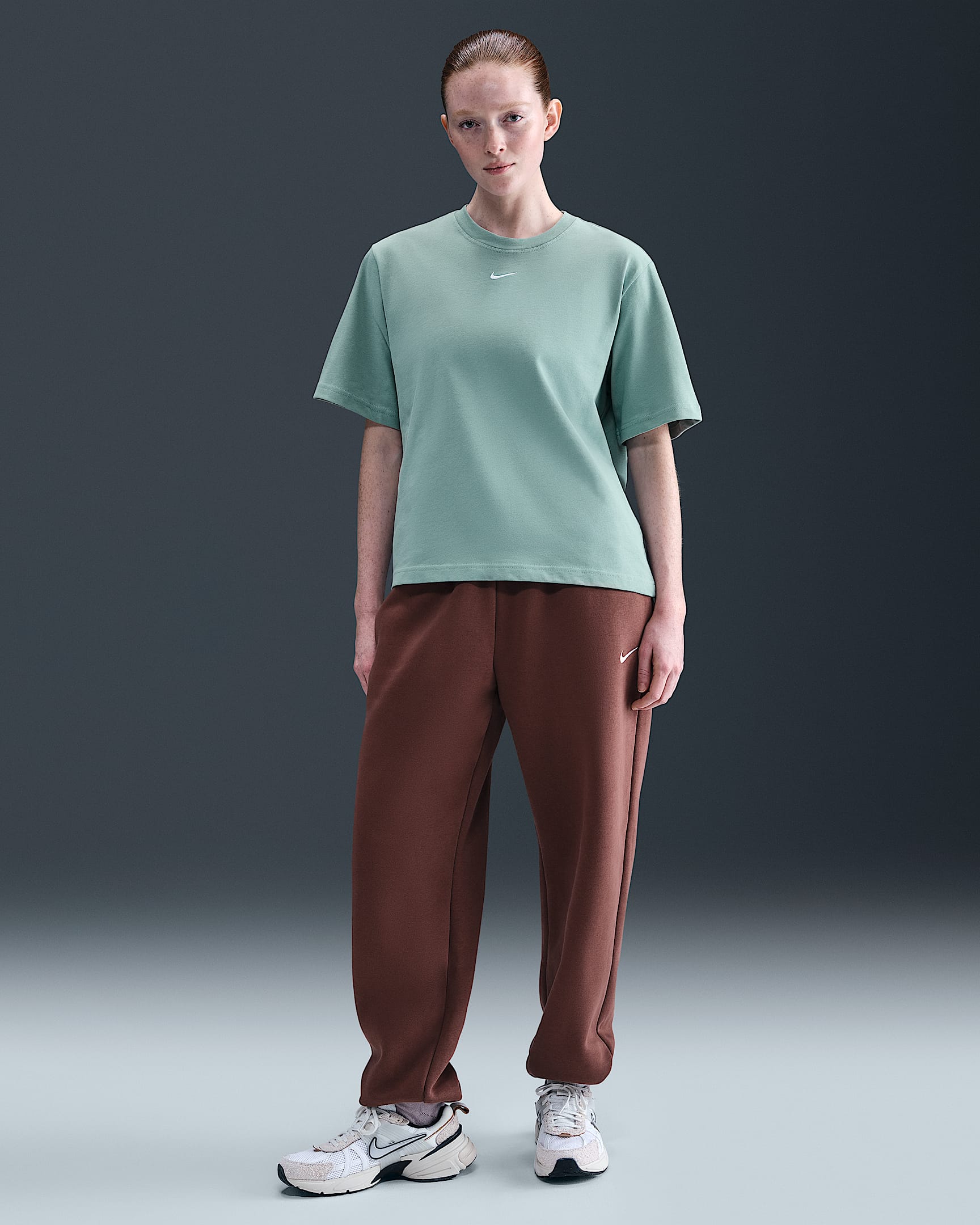 Nike Sportswear Essential Women's Boxy T-Shirt