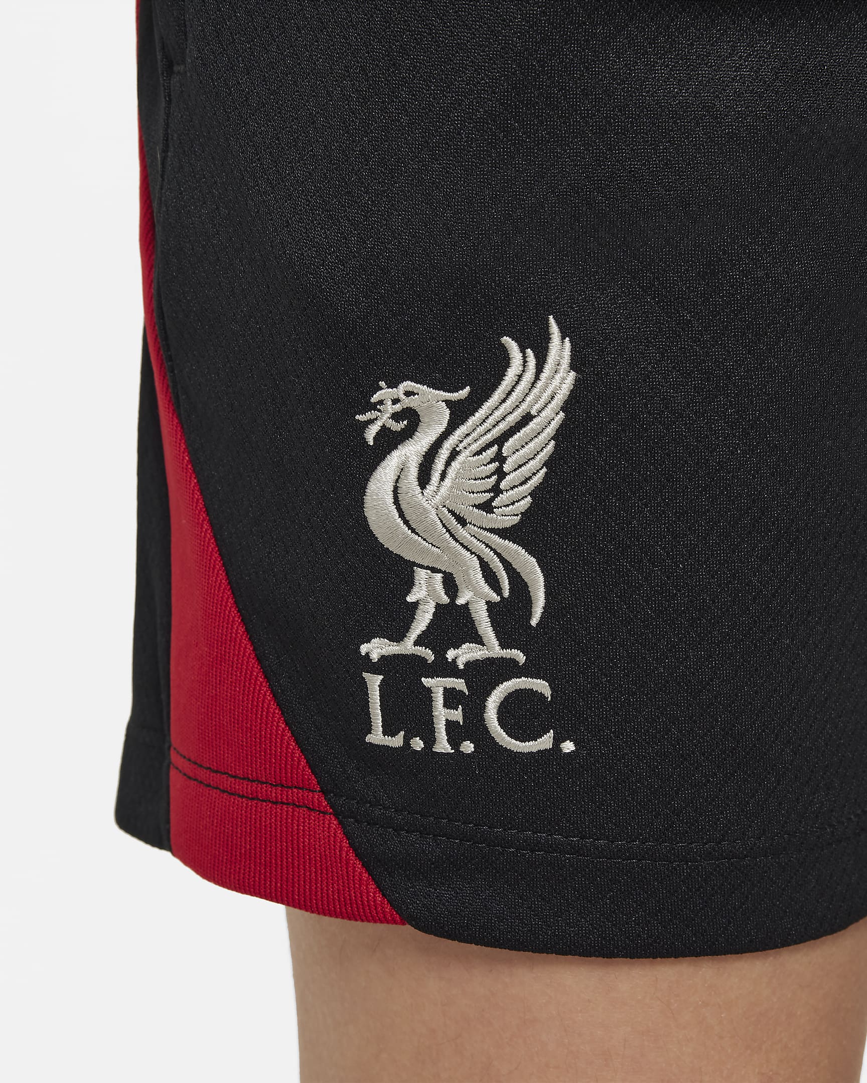 Liverpool F.C. Strike Older Kids' Nike Dri-FIT Football Knit Shorts - Black/Gym Red/Light Orewood Brown