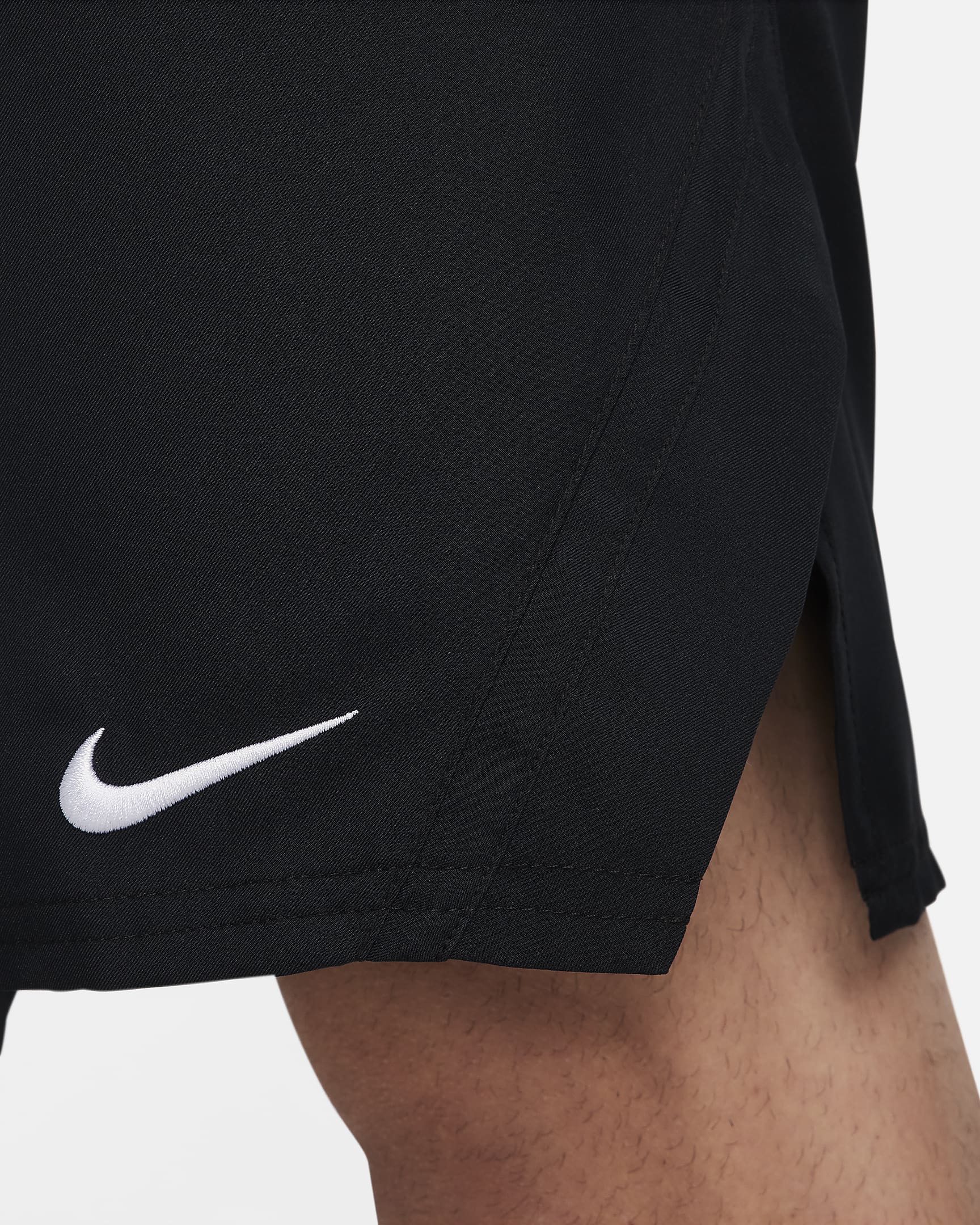 NikeCourt Victory Men's Dri-FIT 23cm (approx.) Tennis Shorts - Black/White