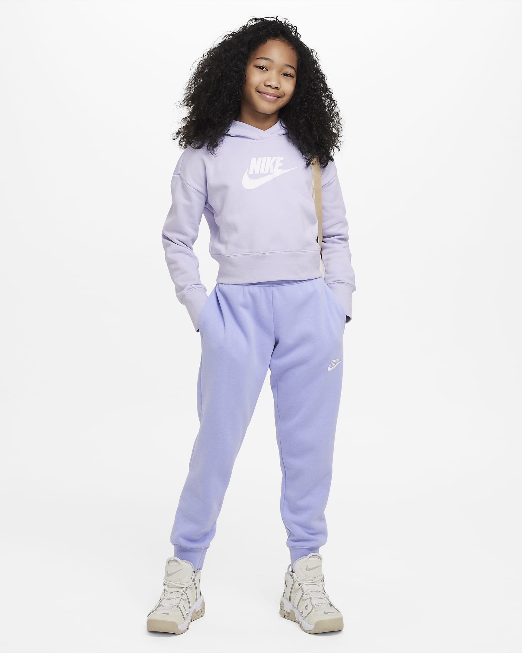 Nike Sportswear Club Older Kids' (Girls') French Terry Cropped Hoodie ...