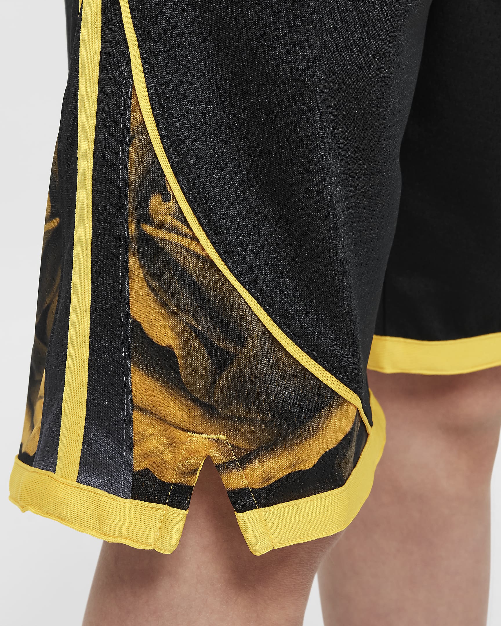 Golden State Warriors Nike Dri-FIT NBA Swingman Shorts für ältere Kinder - Schwarz