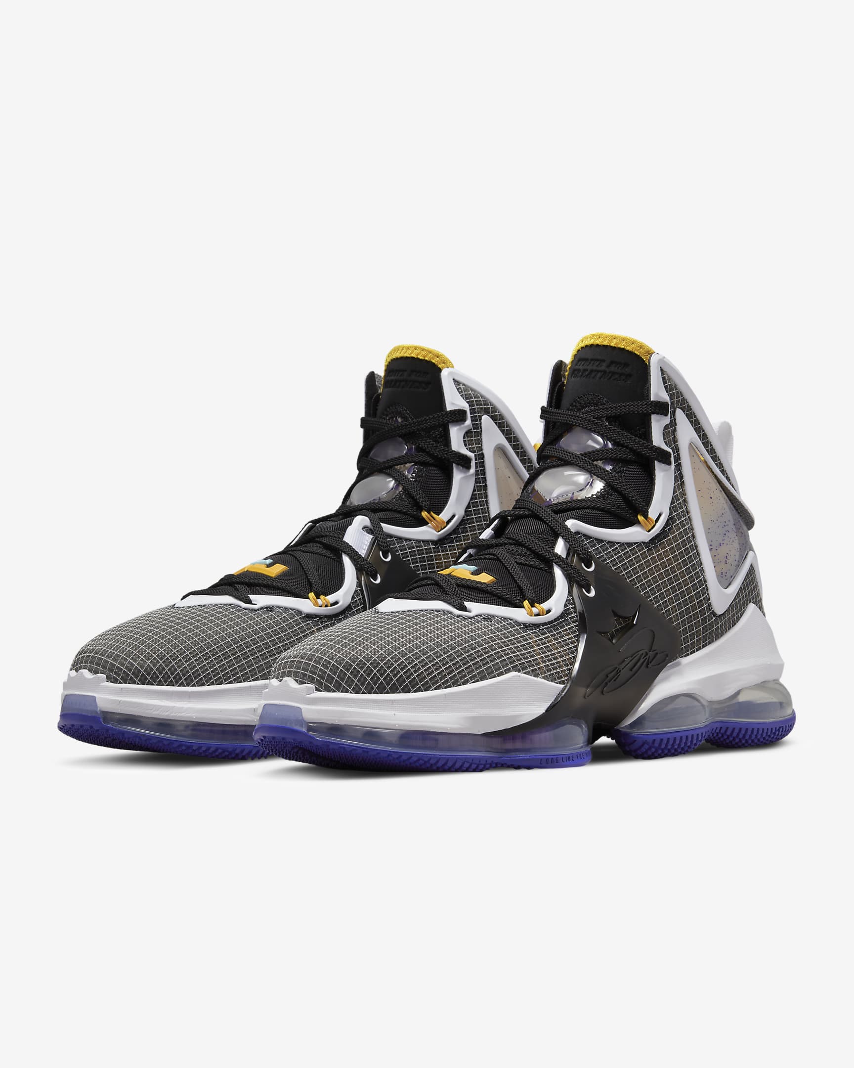 Chaussure de basket LeBron 19 - Noir/Persian Violet/Blanc/University Gold