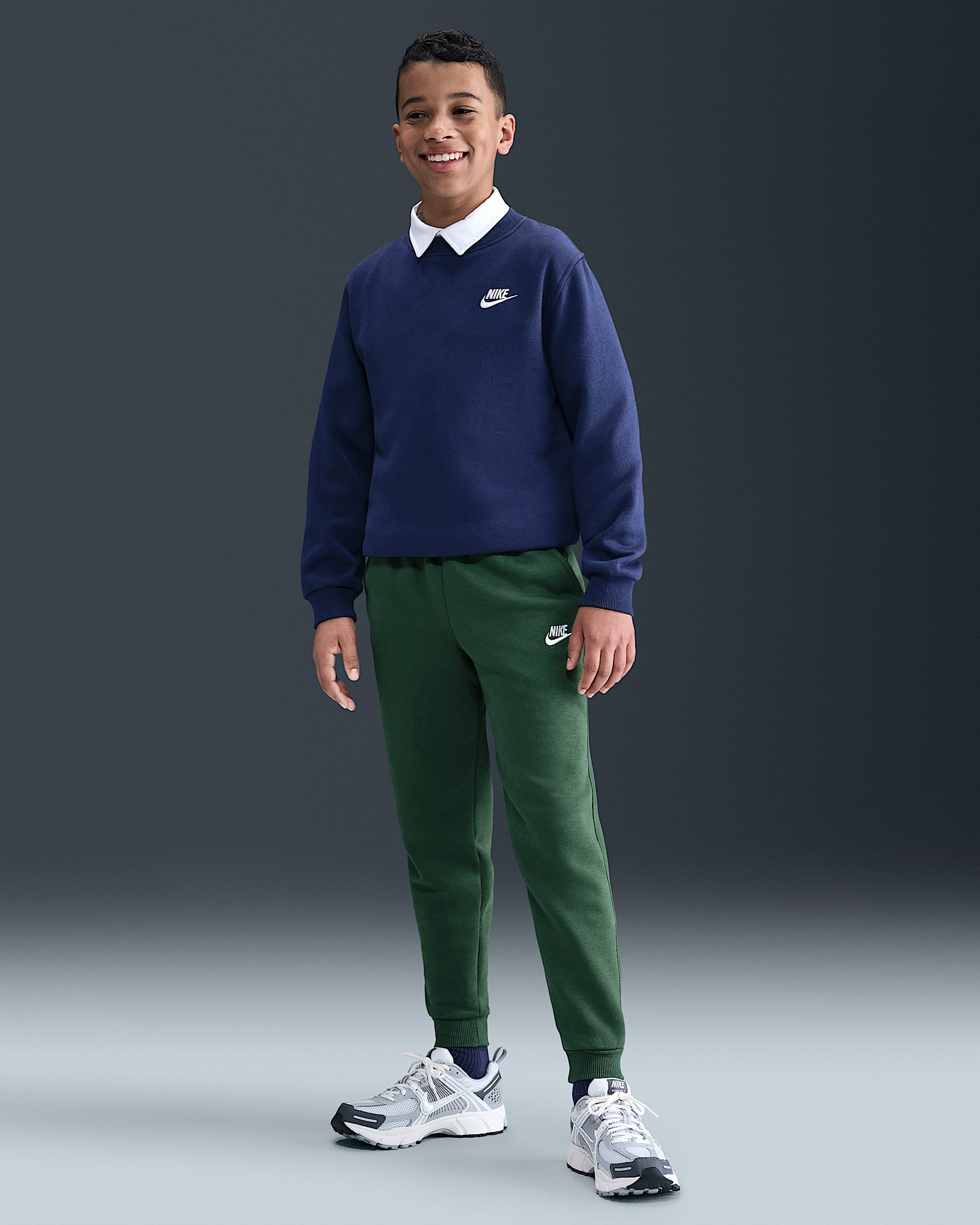 Joggers Nike Sportswear Club Fleece para niños talla grande - Abeto/Blanco