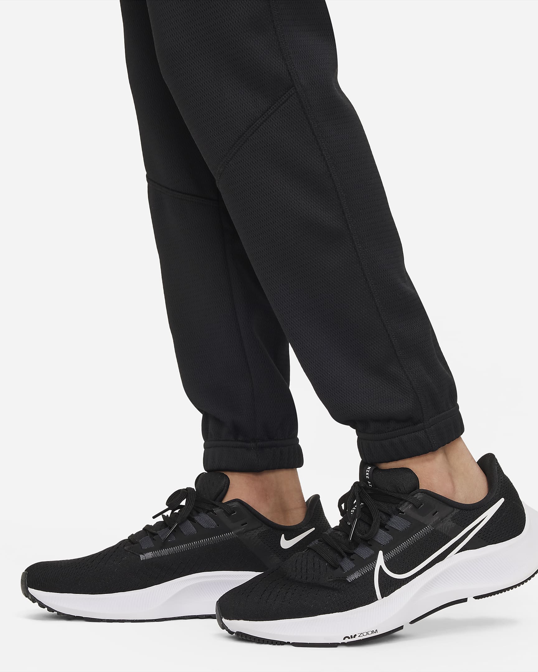 Nike Therma-FIT Older Kids' (Boys') Winterized Trousers. Nike AE