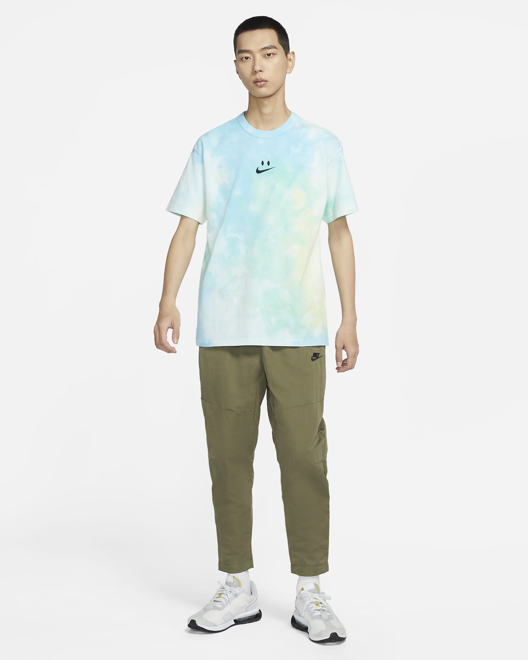 Nike Sportswear Tech Essentials Men's lined Commuter Pants.