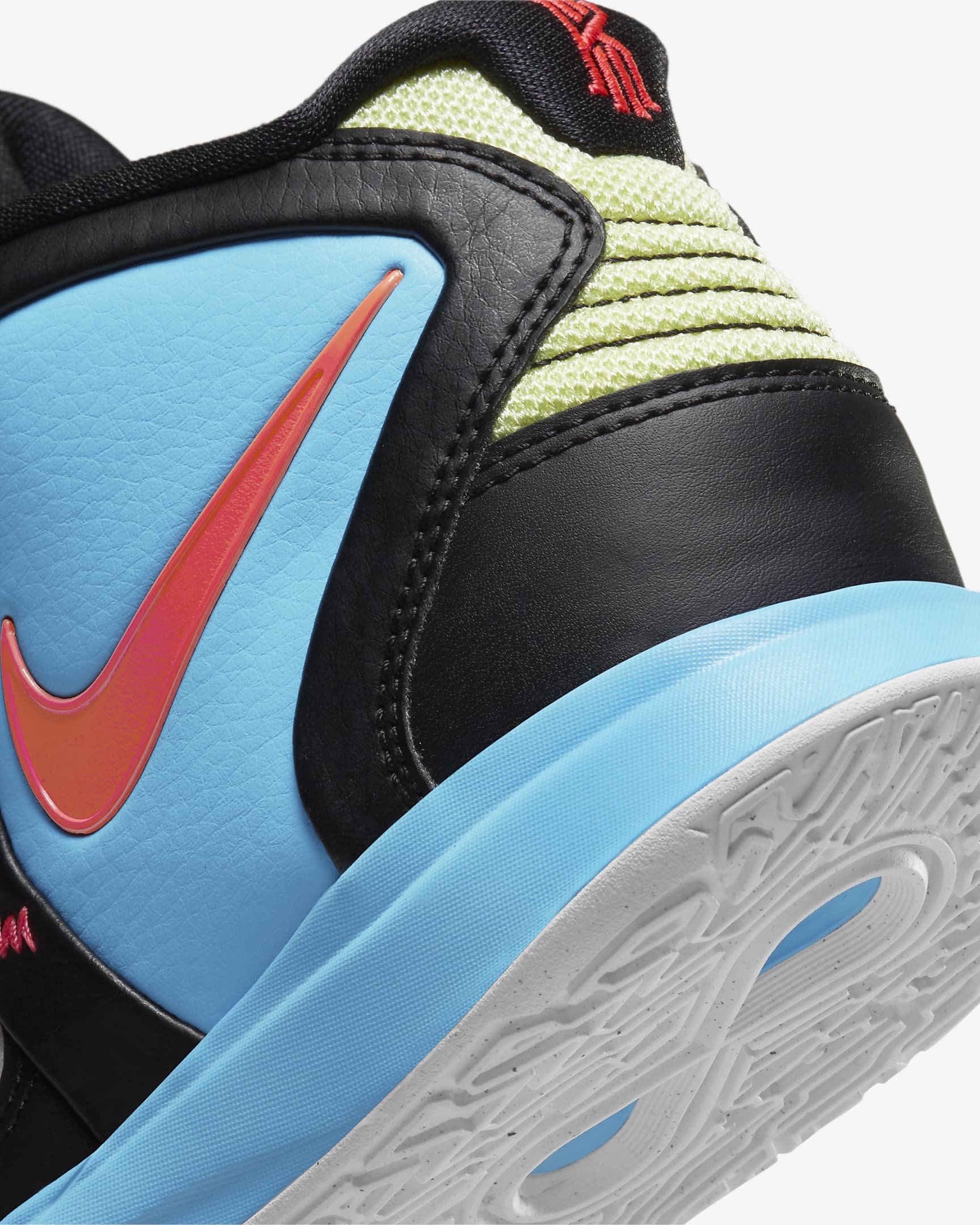 kyrie irving's new shoe