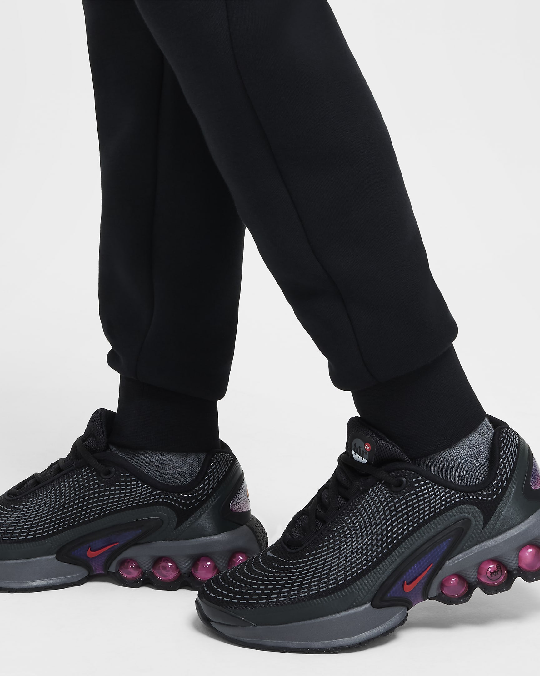 Nike Sportswear Tech Fleece Older Kids' (Girls') Joggers - Black/Black/Black/Black