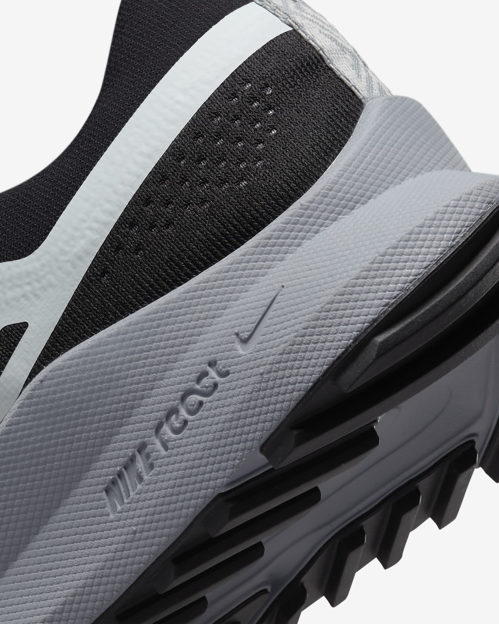 Nike Pegasus Trail 4 Men's Trail-running Shoes. Nike ZA