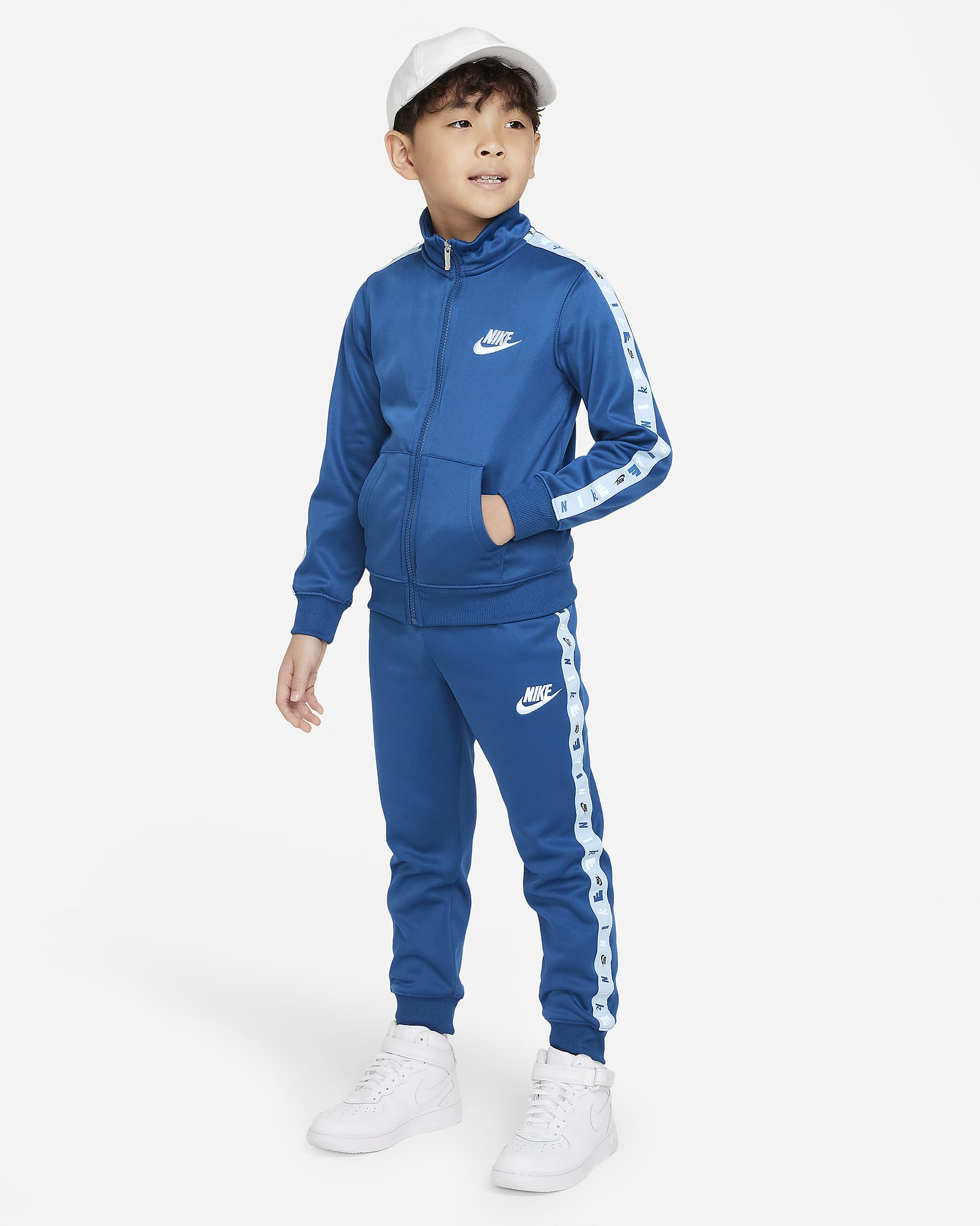 Nike Sportswear Club Dri-FIT Little Kids' Tricot Set. Nike.com