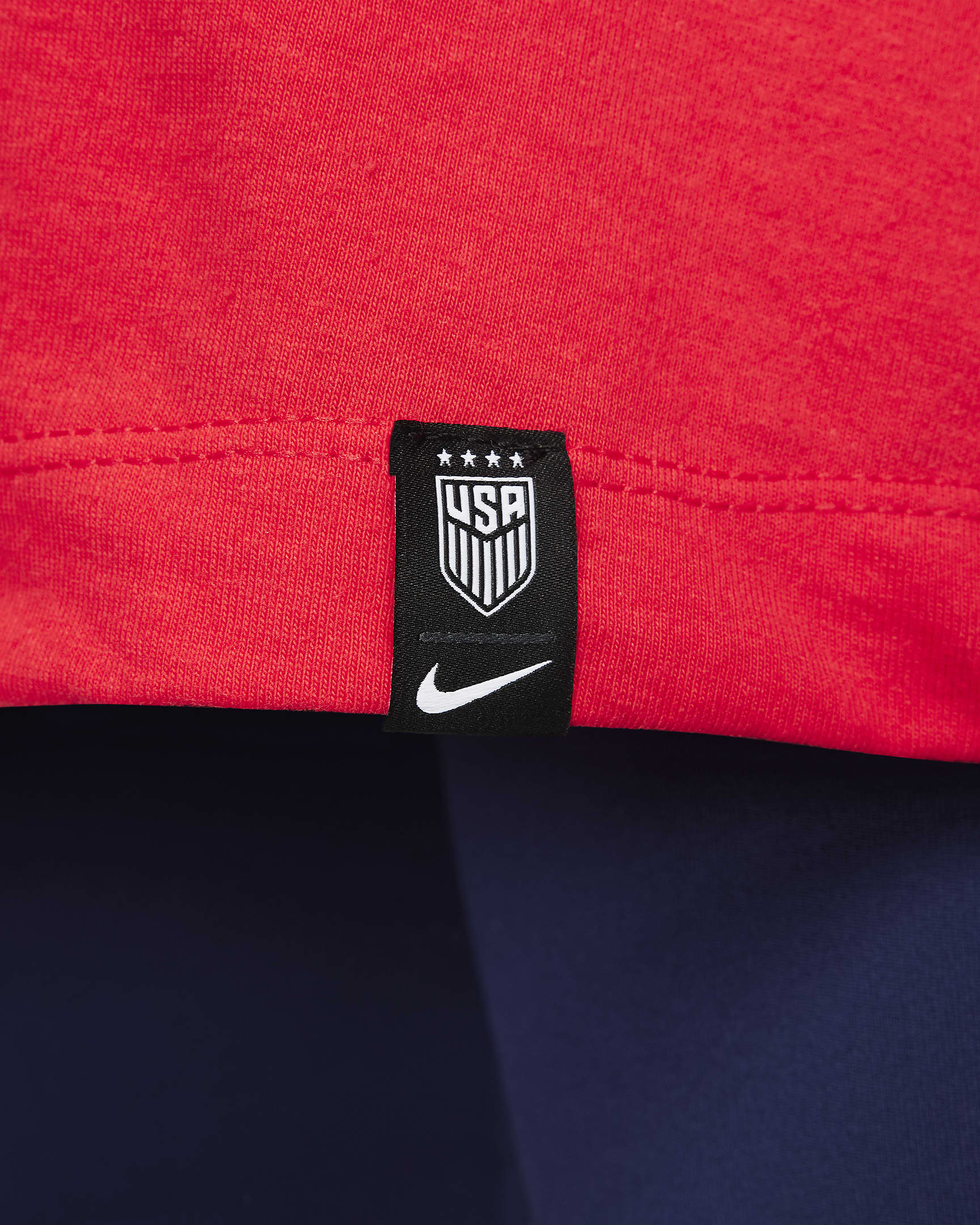 women's nike swoosh top