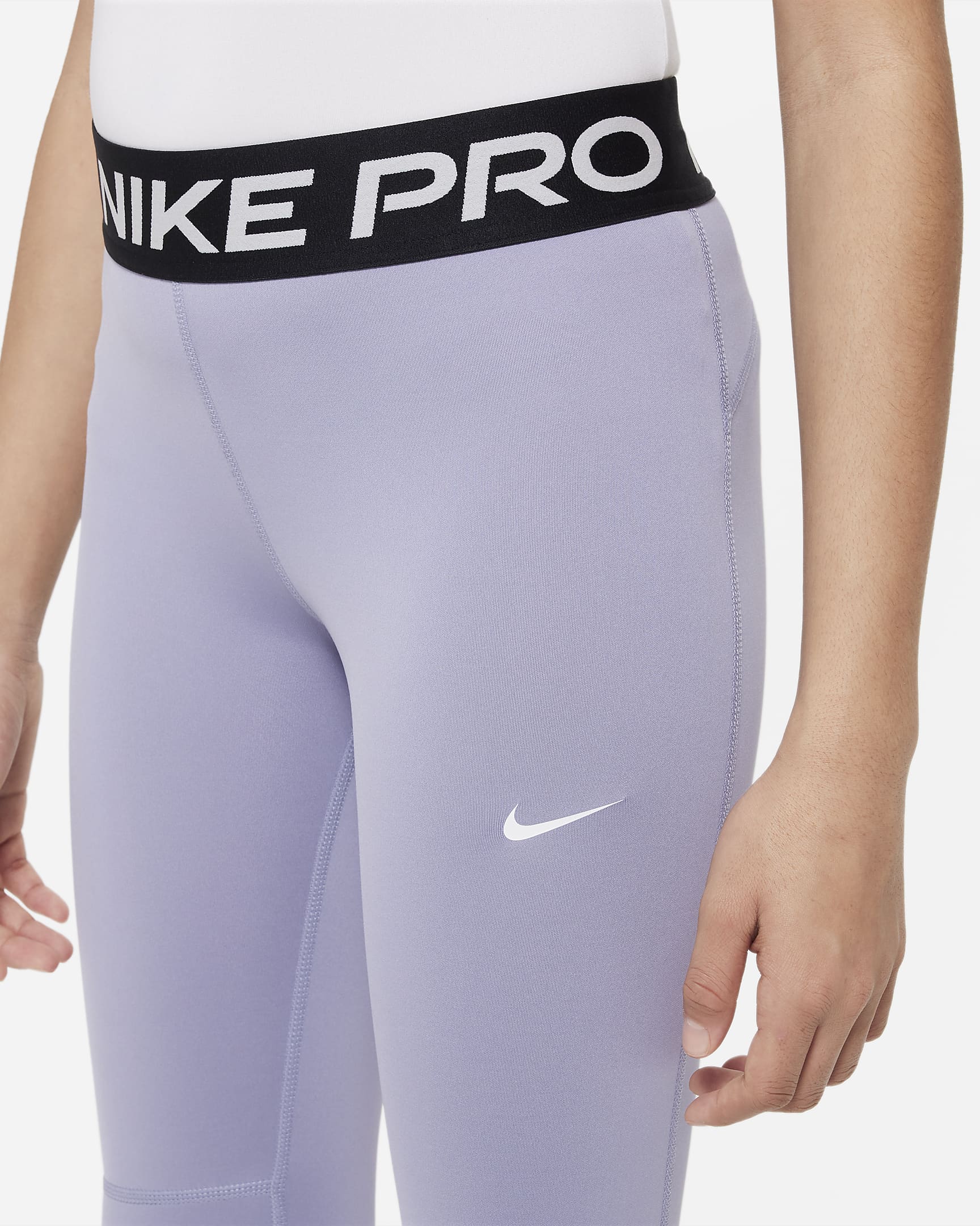 Nike Pro Dri-FIT Older Kids' (Girls') Leggings. Nike BE
