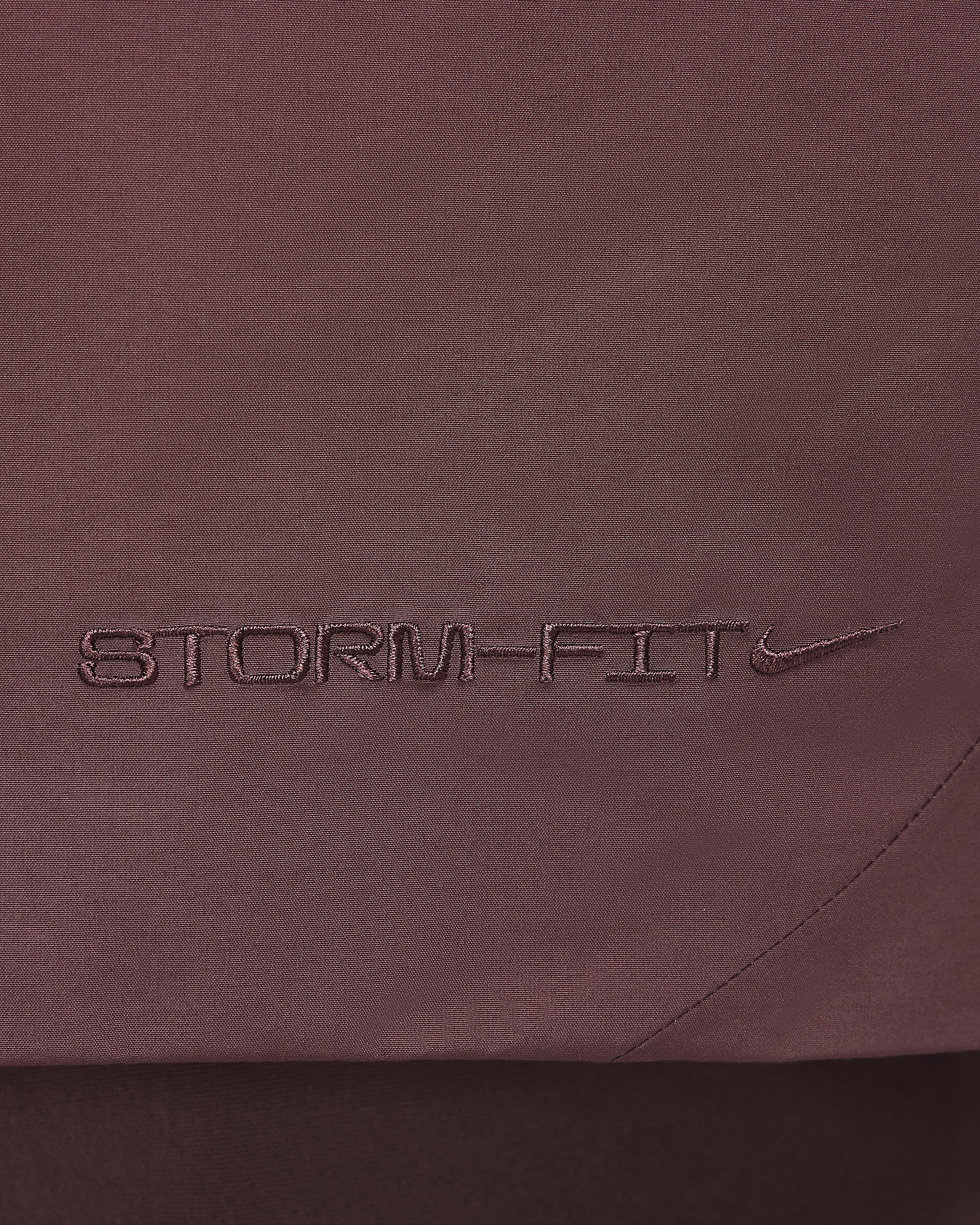 Veste Storm-FIT Nike ACG PrimaLoft® « Skull Peak » pour homme - Burgundy Crush/Beyond Pink/Noir/Summit White