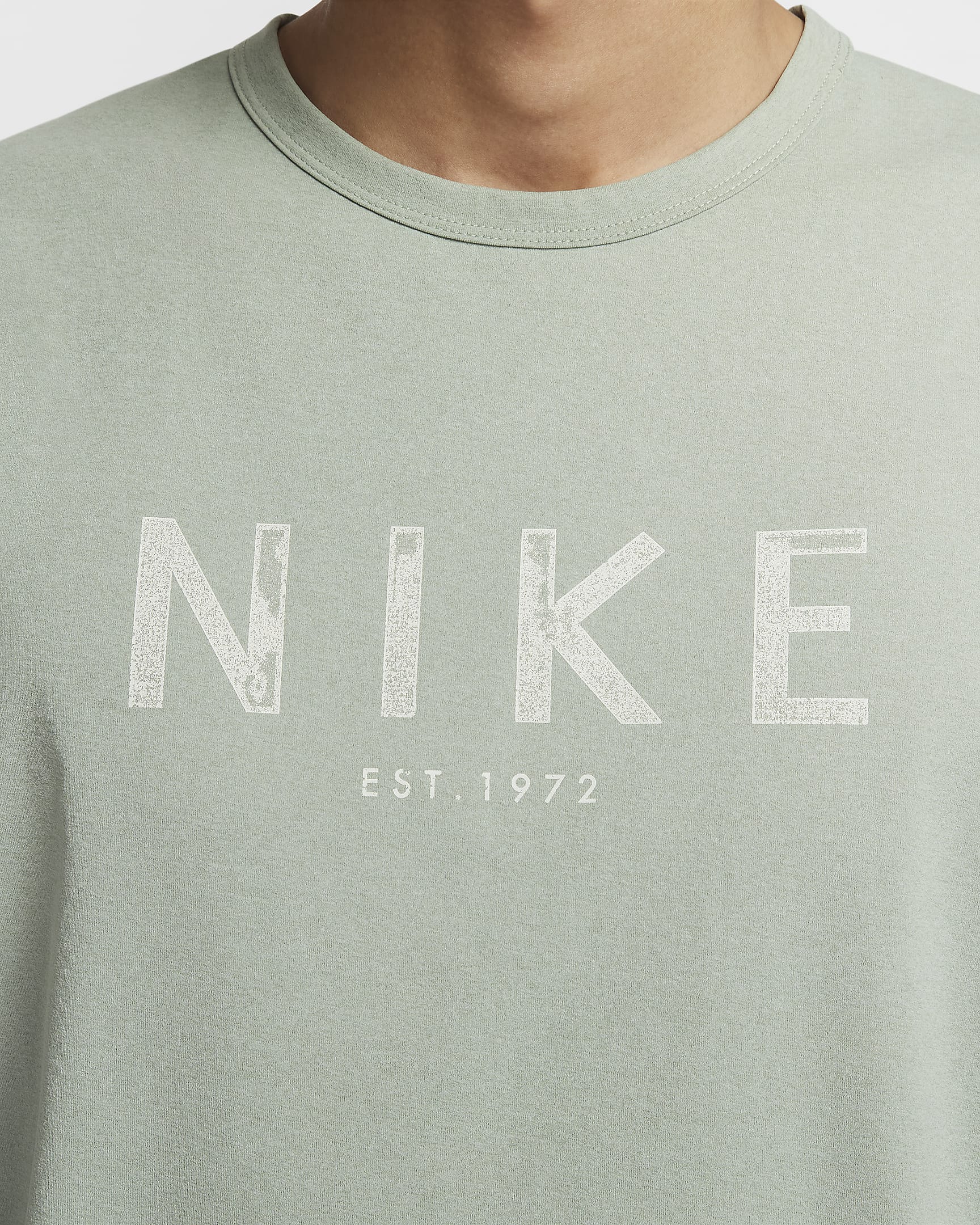 Nike Hyverse Men's Dri-FIT UV Short-Sleeve Top - Jade Horizon/Pale Ivory/Cargo Khaki