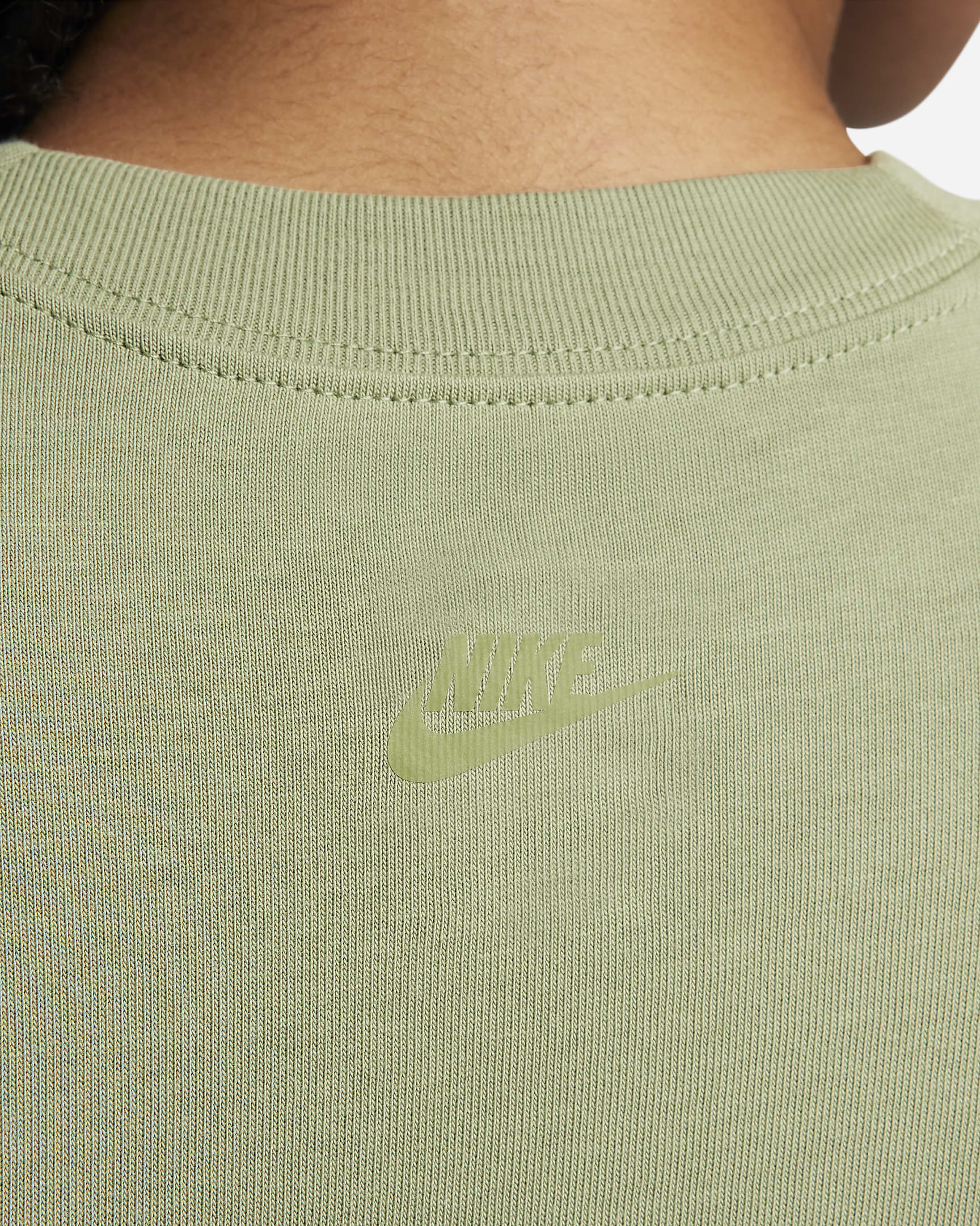 Nike Sportswear Heritage Women's Boxy Tee - Oil Green/Palm Green