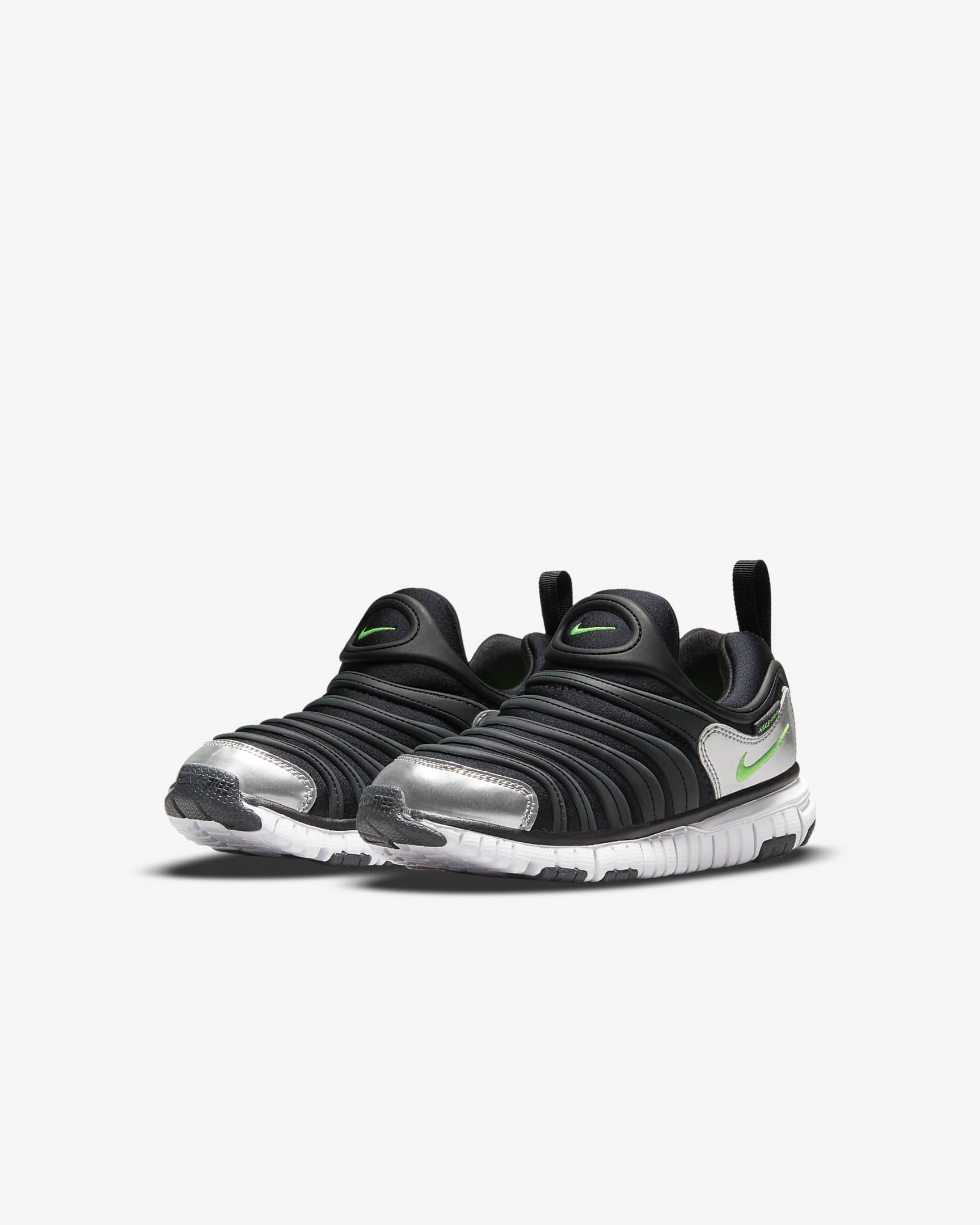 Nike Dynamo Free Younger Kids' Easy On/Off Shoes - Black/Dark Smoke Grey/Chrome/Green Strike