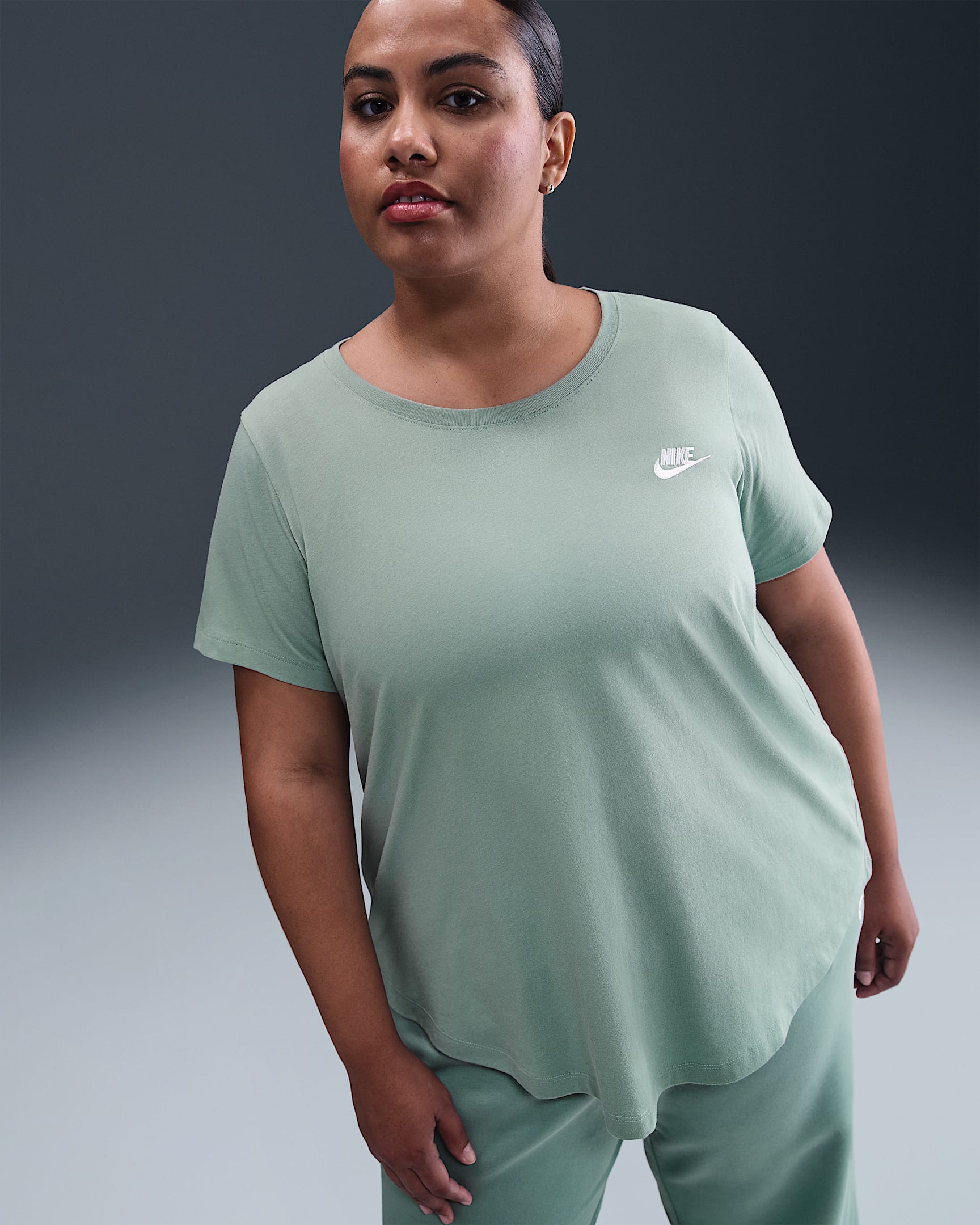 Nike Sportswear Club Essentials Women's T-Shirt (Plus Size) - Cannon/White