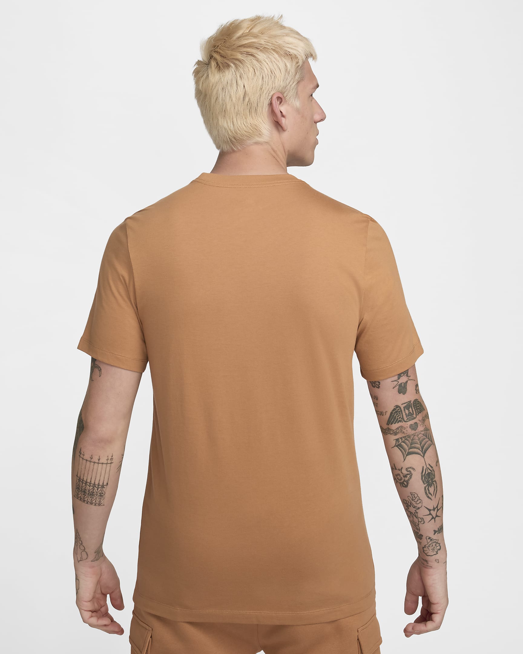 Nike Sportswear Club Men's T-Shirt - Flax