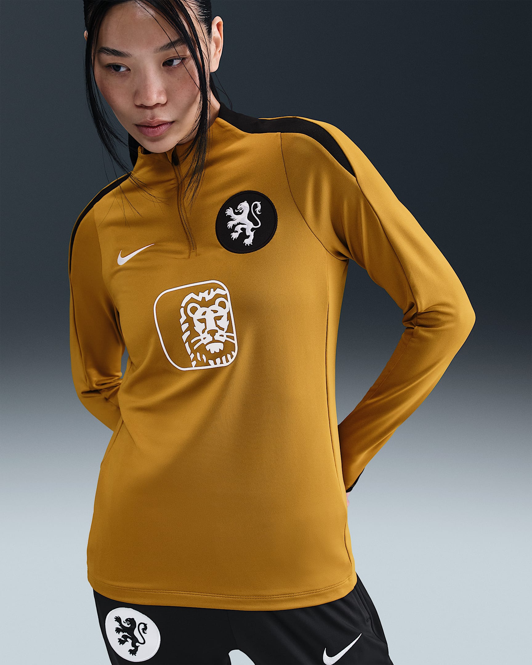 Haut d'entraînement de foot Nike Dri-FIT Pays-Bas Strike pour femme - Bronzine/Noir/Blanc