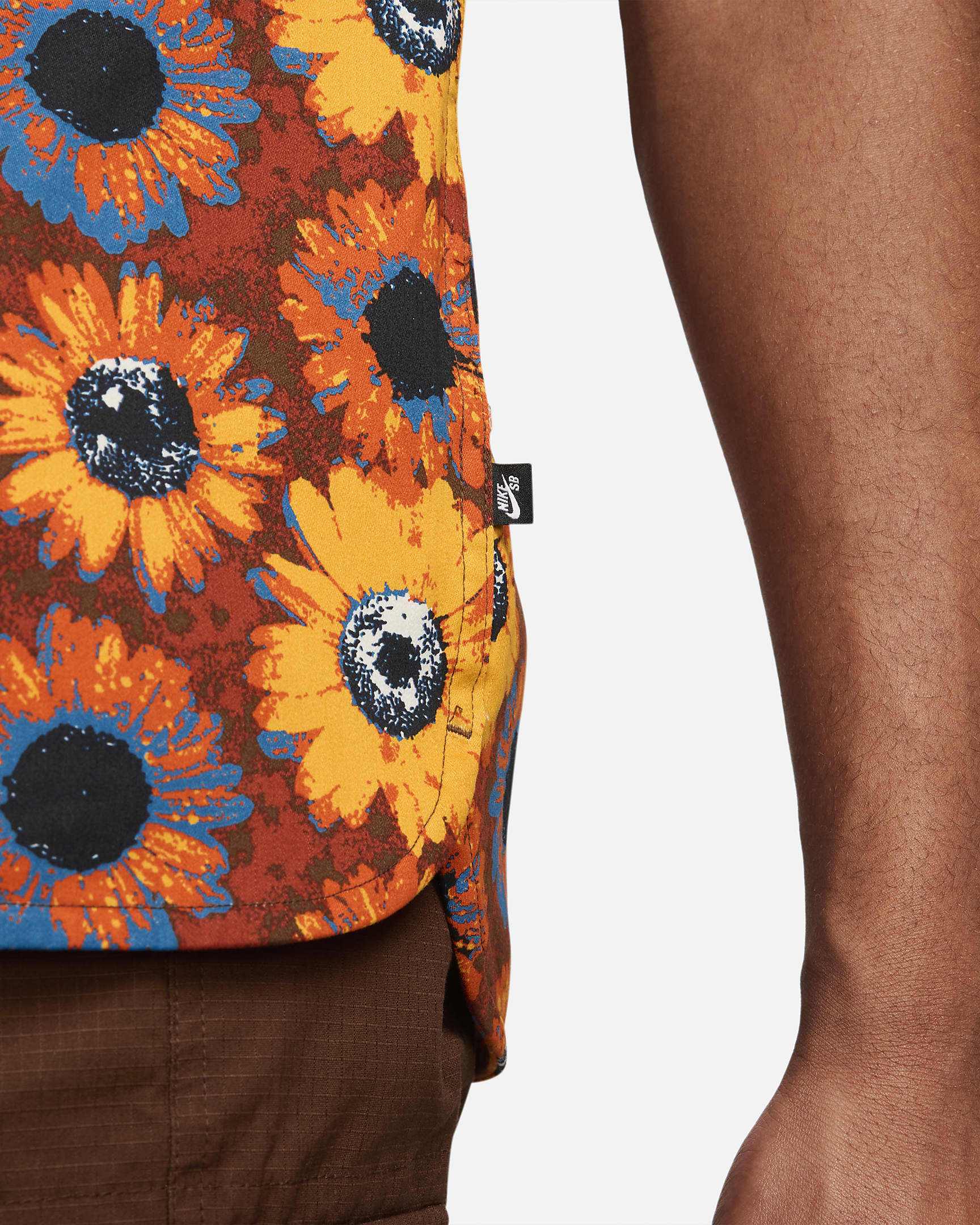 Nike SB Tanglin ShortSleeve Woven Skate ButtonDown. Nike ZA