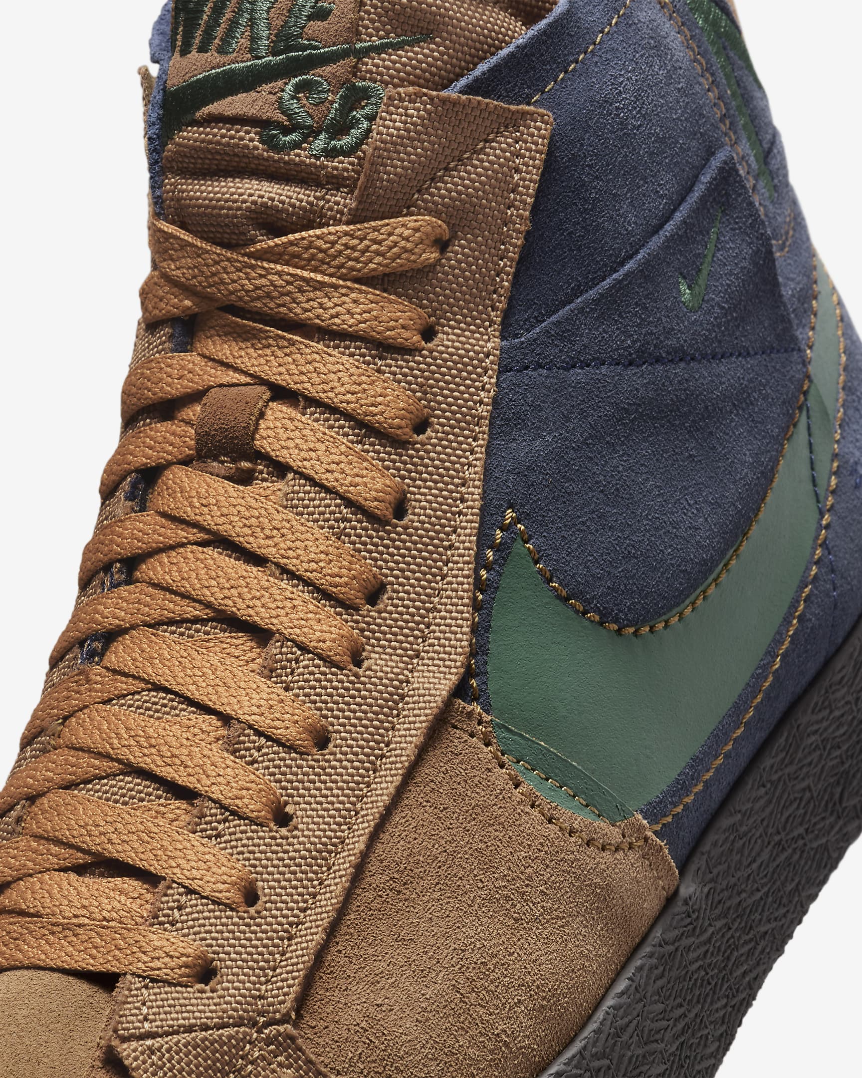 Nike SB Zoom Blazer Mid Premium Zapatillas de skateboard - Legend Dark Brown/Obsidian/Light British Tan/Fir