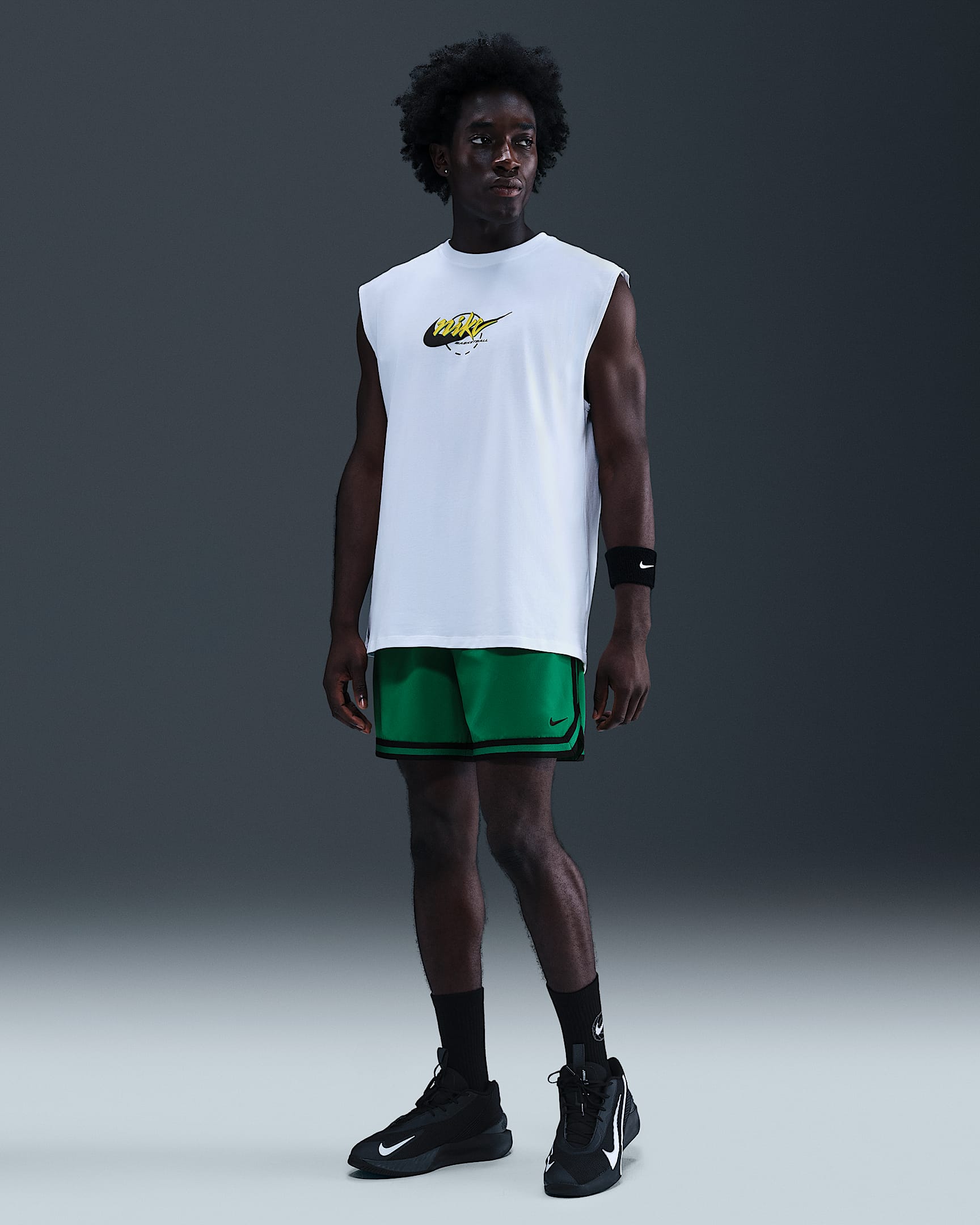 Nike DNA Men's Dri-FIT 6" UV Woven Basketball Shorts - Malachite/Black/Black