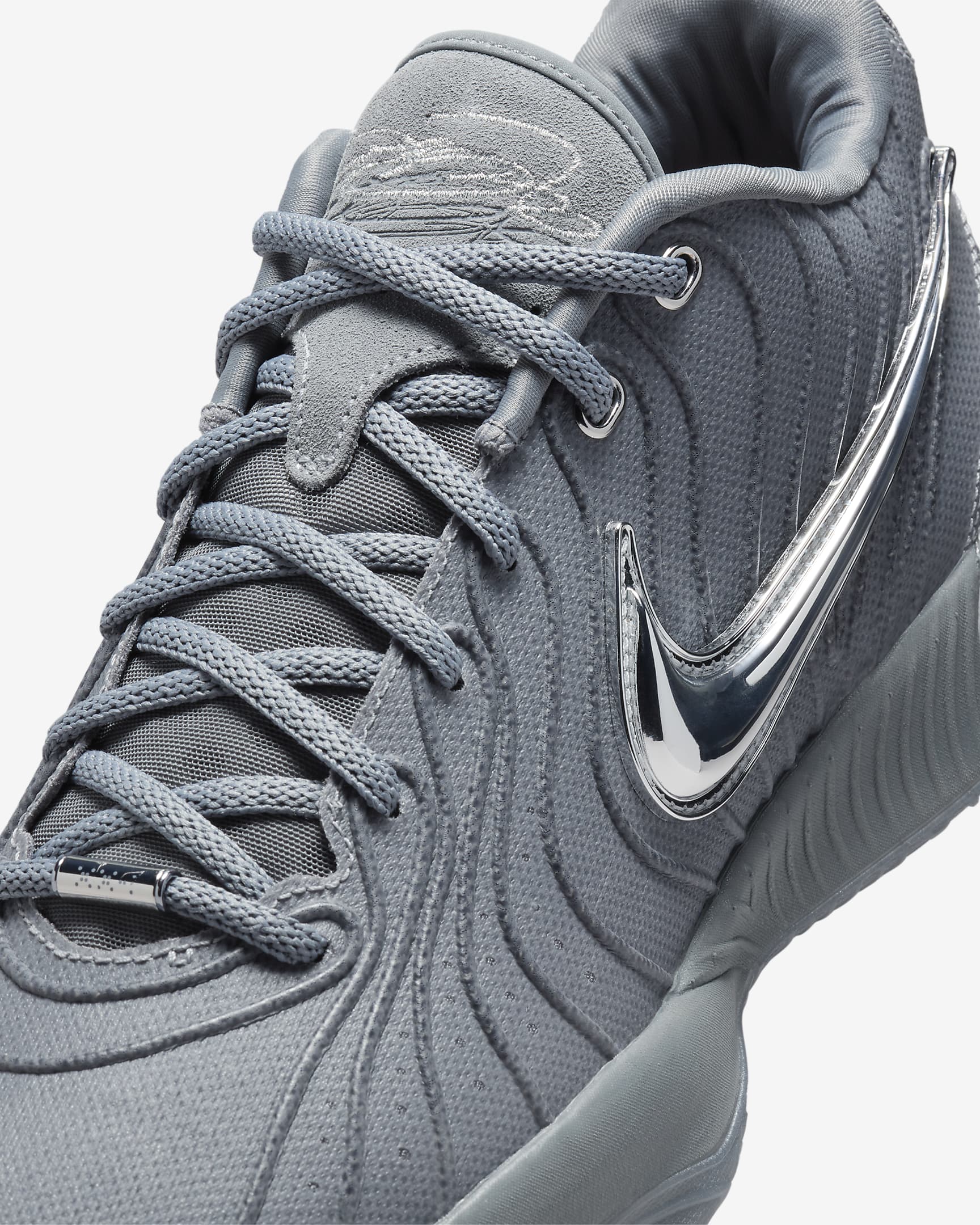 Scarpa da basket LeBron XXI - Cool Grey/Iron Grey/Wolf Grey/Argento metallizzato