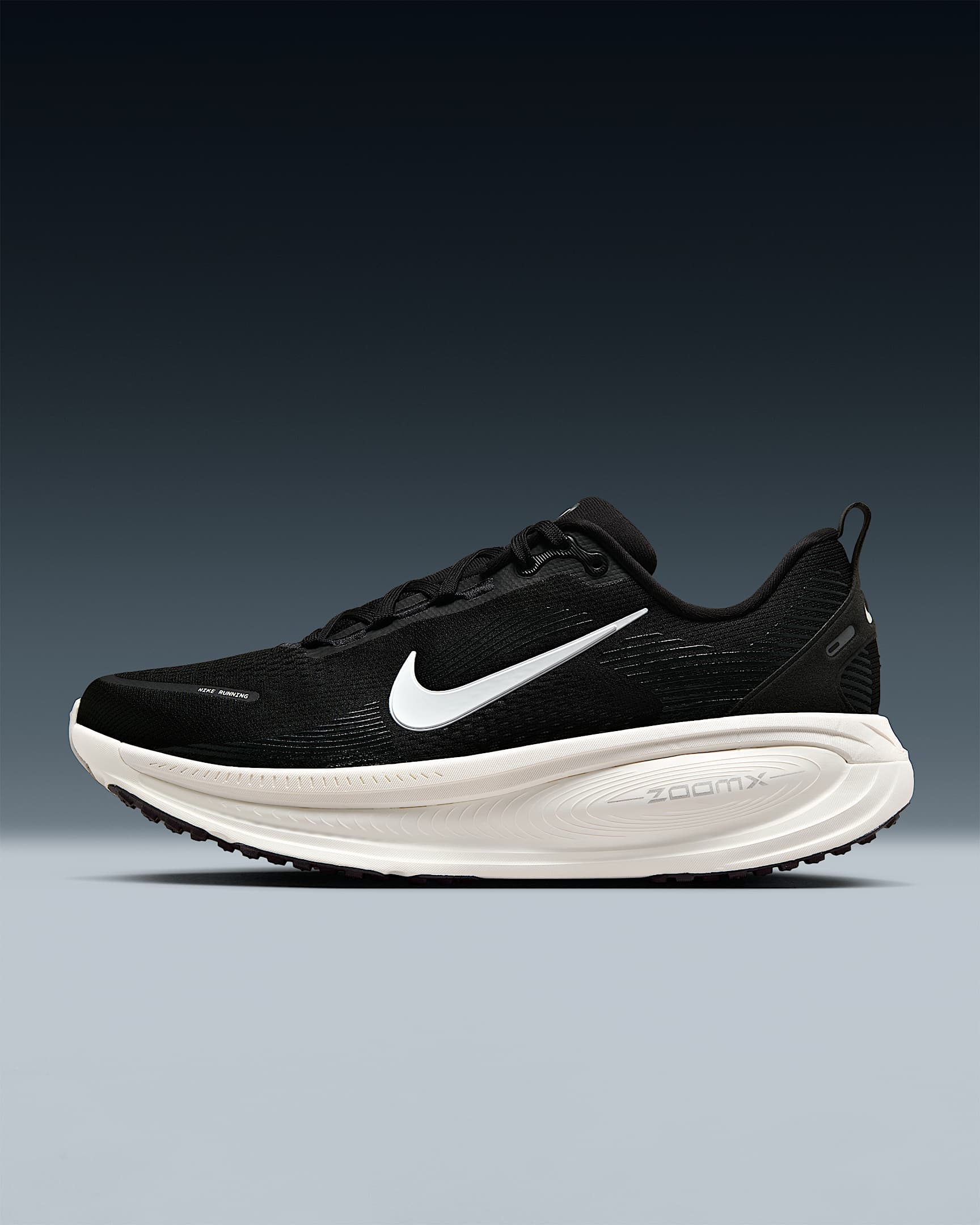 Nike Vomero 18 hardloopschoenen voor heren (straat) - Zwart/Coconut Milk/Light Iron Ore/Summit White