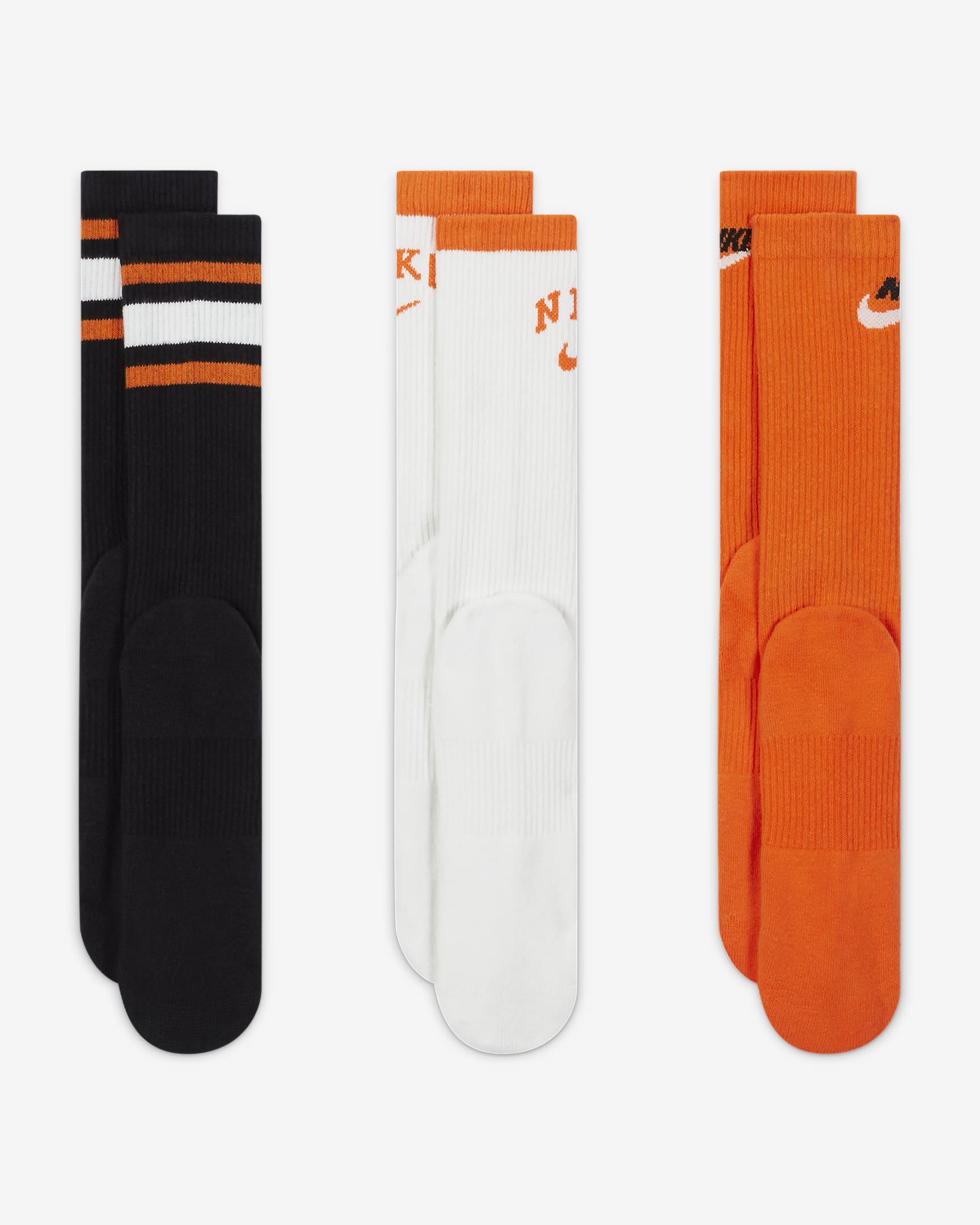 Nike Everyday Plus Cushioned Crew Socks (3 Pairs). Nike PT