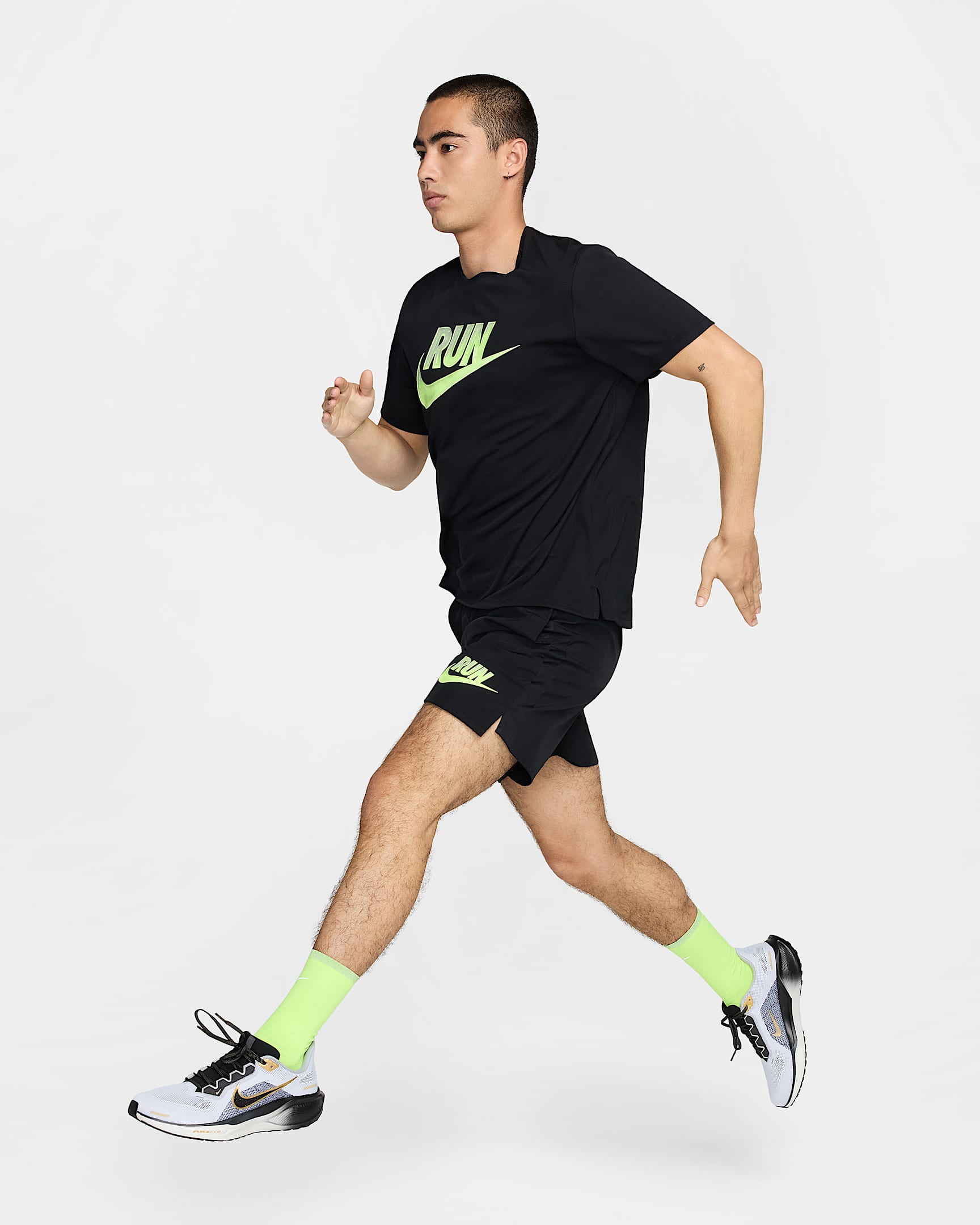 Nike Challenger Run Energy Men's Dri-FIT 18cm