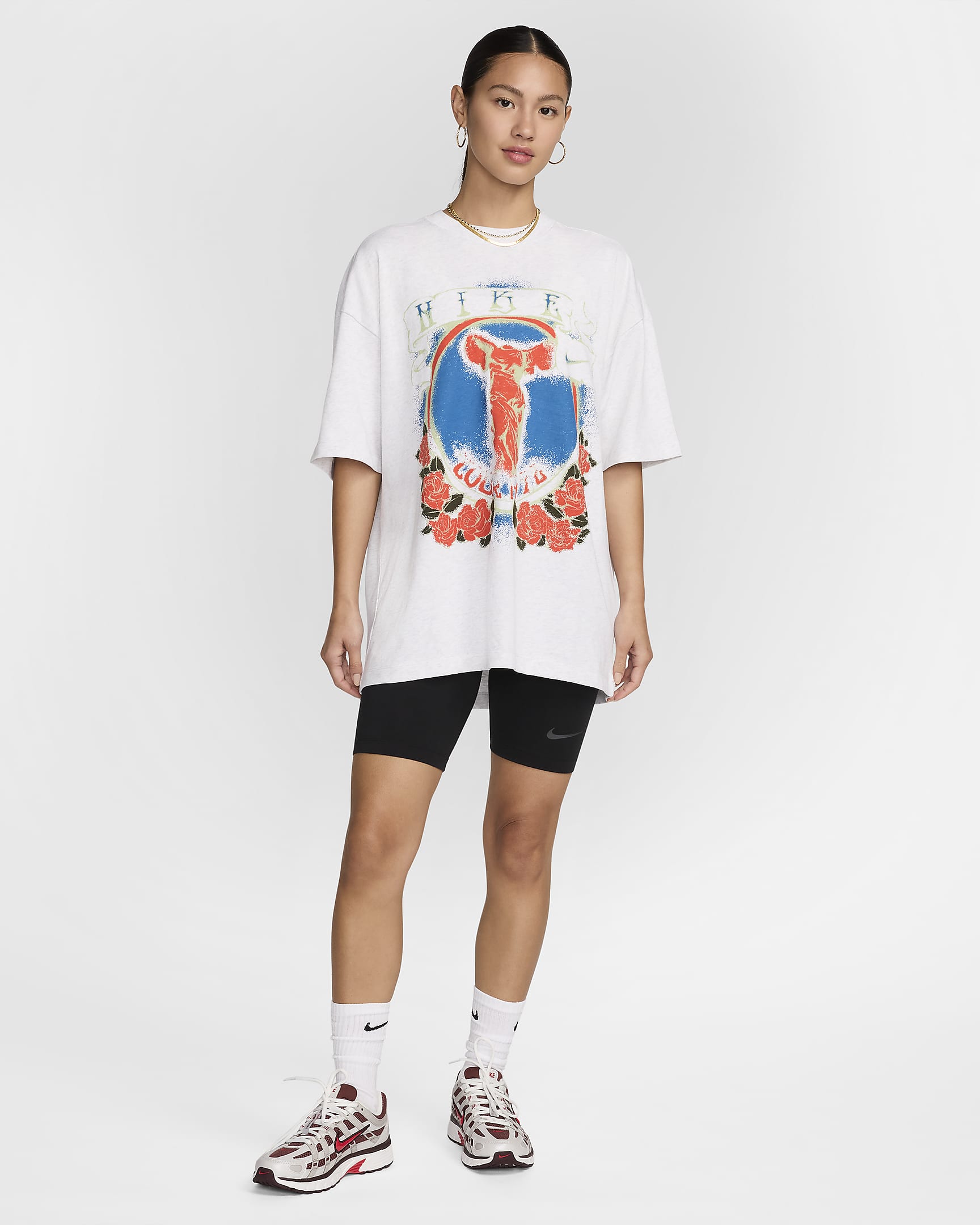 Nike Sportswear Essential Women's Oversized T-Shirt - Birch Heather/Picante Red