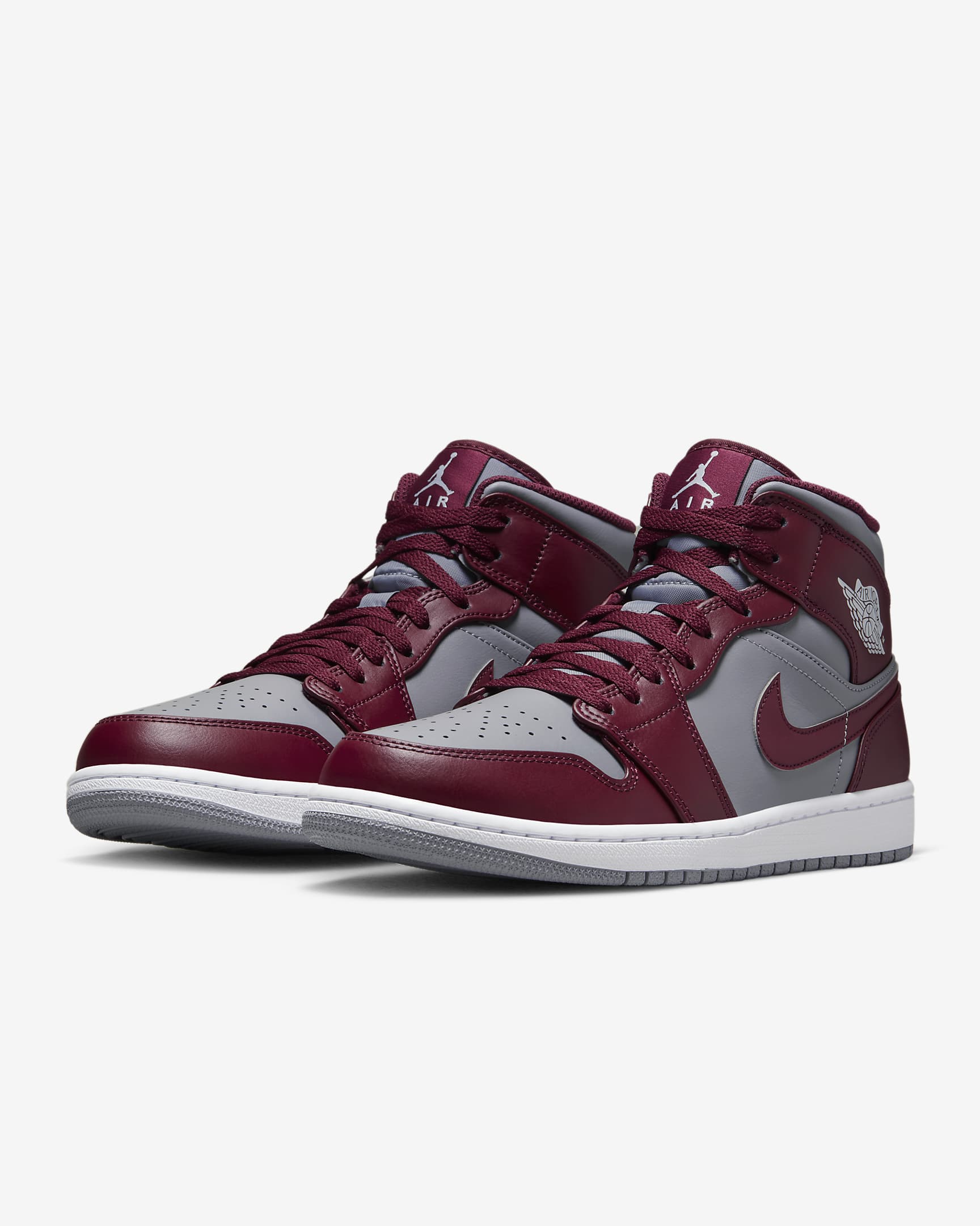 Air Jordan 1 Mid Mens Shoes Nike Ae 8607