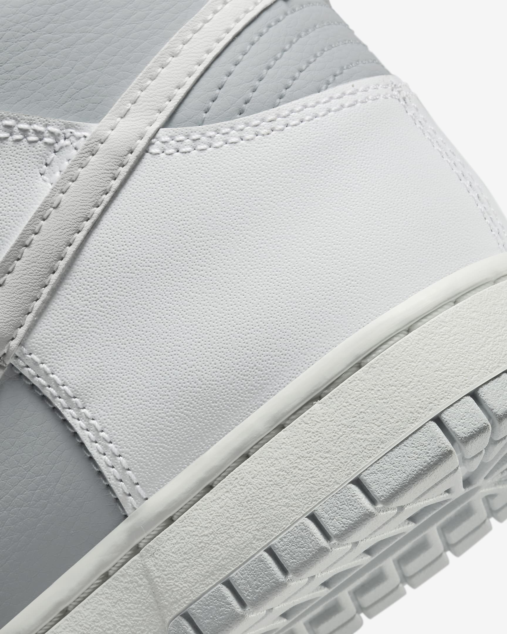 classic nike shoes