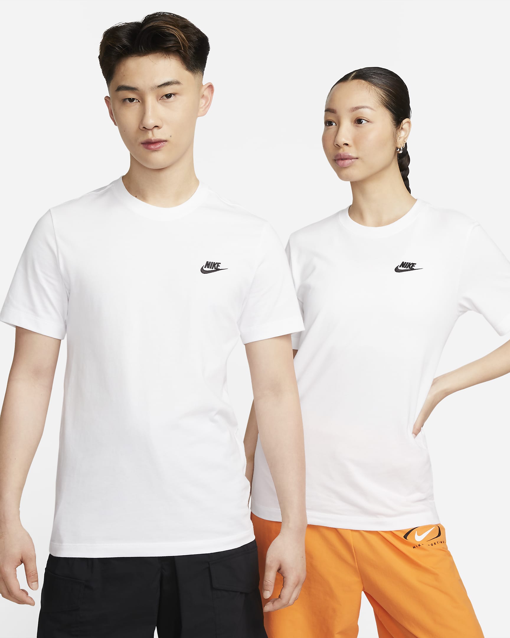 Nike Sportswear Club Men's T-Shirt - White/Black