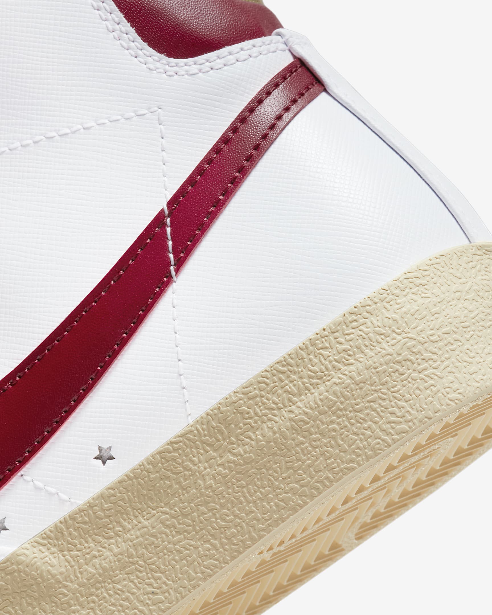 Nike Blazer Mid '77 SE Women's Shoes. Nike HU