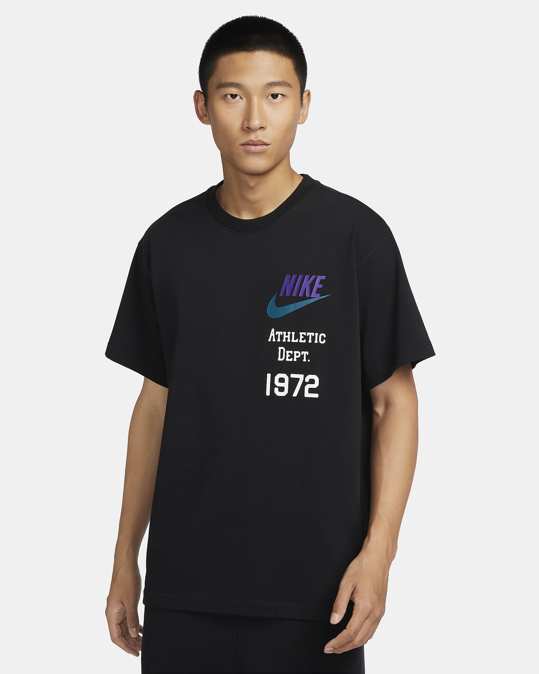 Nike Sportswear Men's Lightweight Short-Sleeve Top - Black/Black