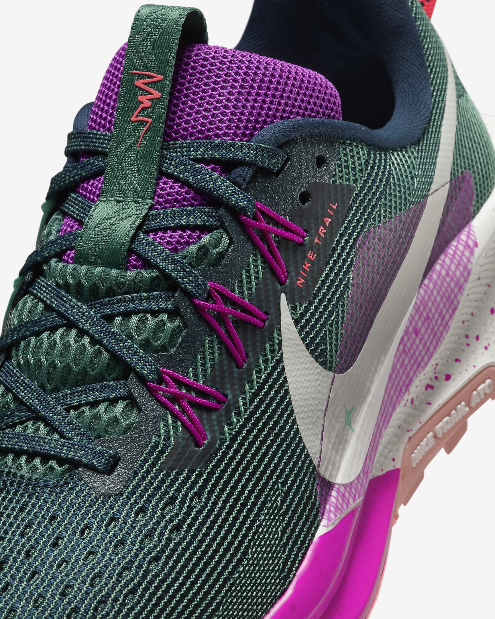 Chaussure de trail Nike Pegasus Trail 5 pour femme - Armory Navy/Vivid Grape/Green Frost/Phantom