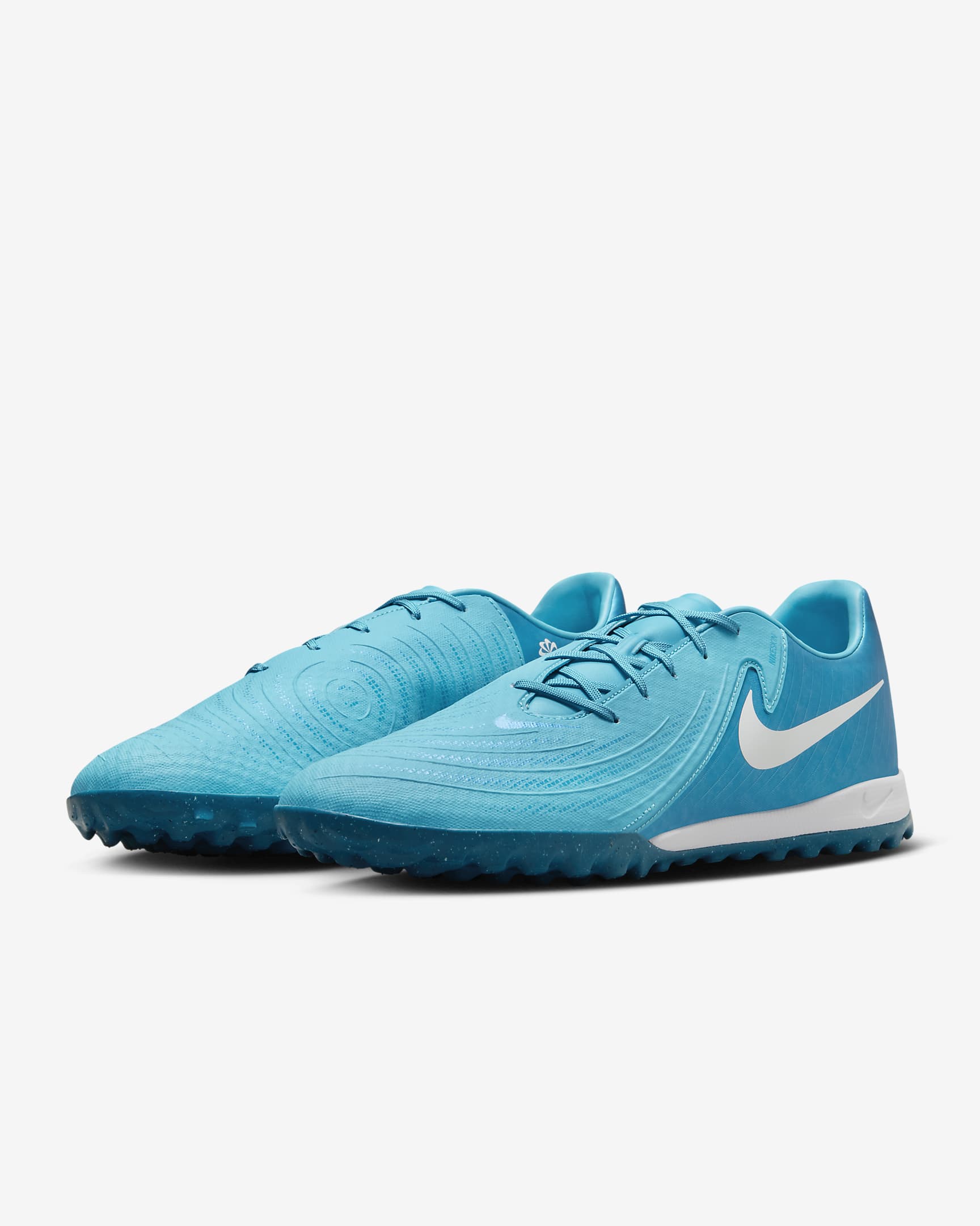 Nike Phantom GX 2 Academy Botes de futbol de perfil baix per a moqueta-turf - Blue Fury/Blanc