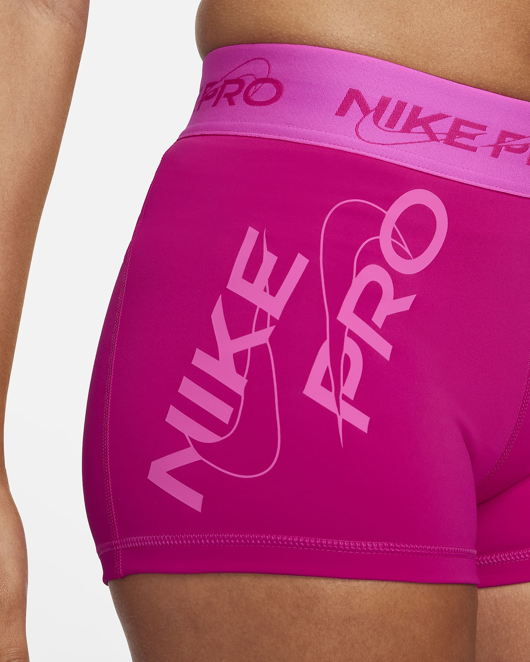 Nike Pro Womens Mid Rise 3 Graphic Shorts 5689