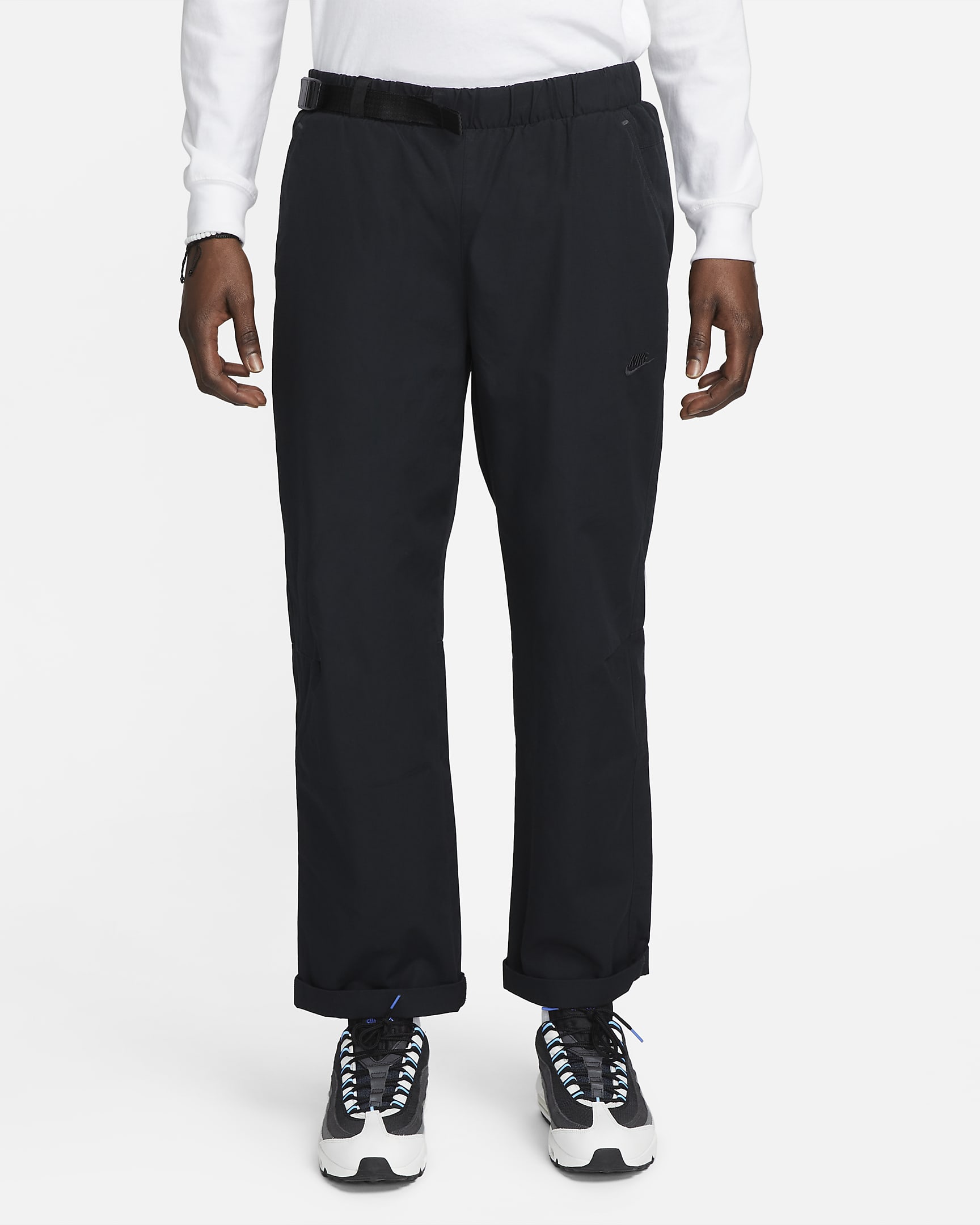 Nike Sportswear Tech Pack Men's UPF Woven Trousers. Nike CH