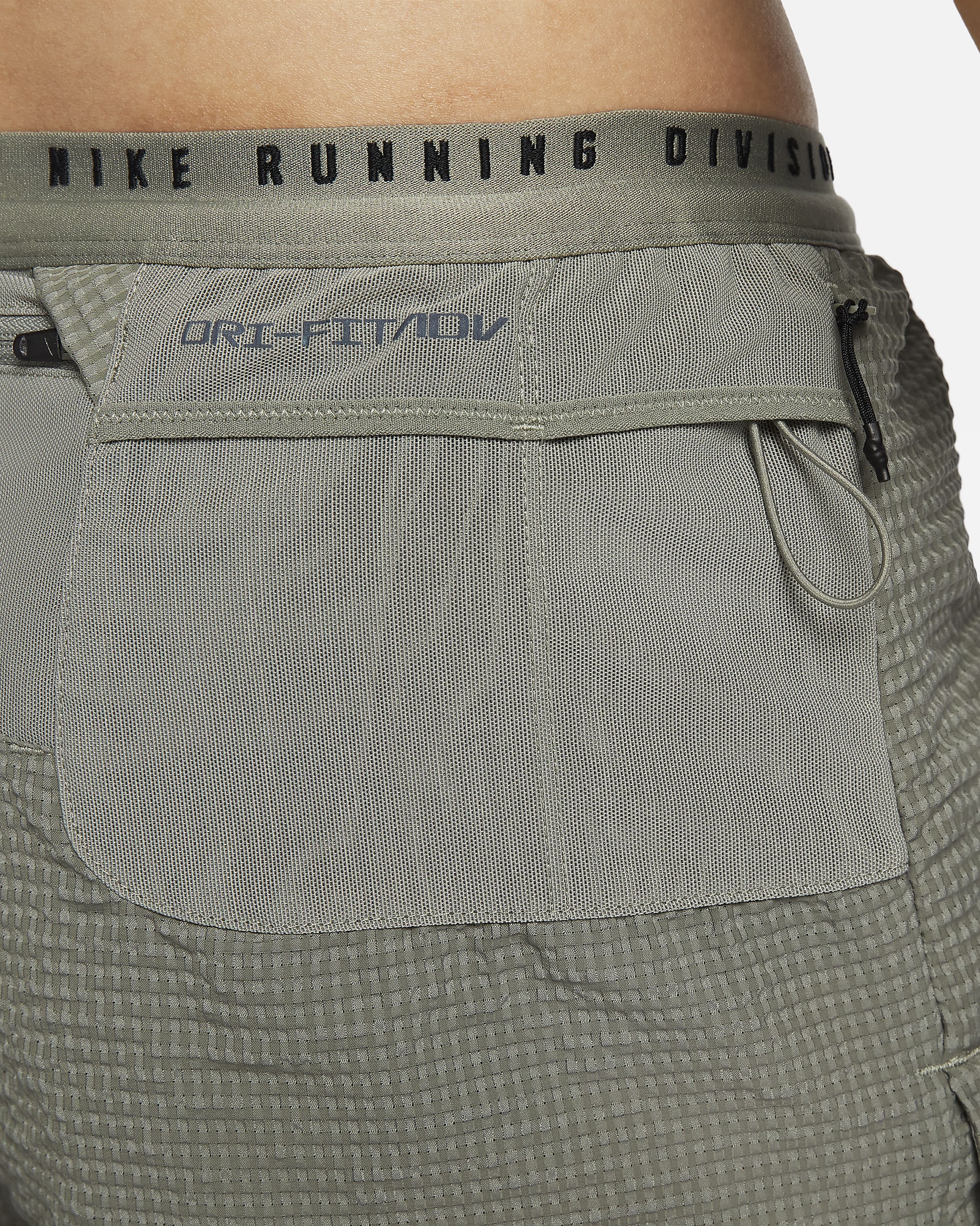 Shorts de correr Dri-FIT ADV de 10 cm con forro de ropa interior para hombre Nike Running Division - Estuco oscuro