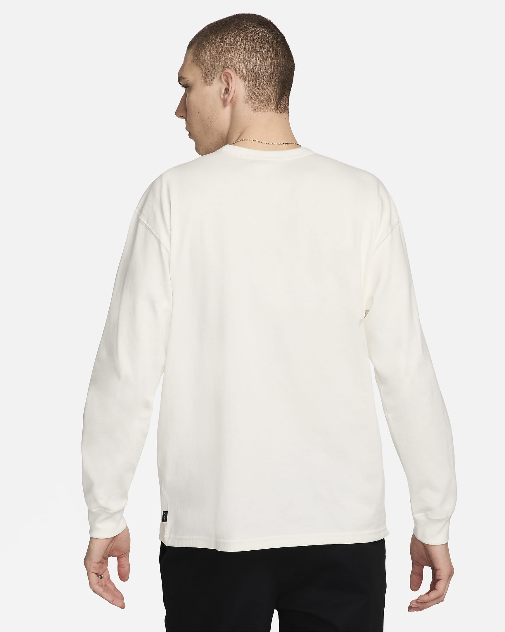 Nike Sportswear Premium Essentials Men's Long-Sleeve Pocket T-Shirt - Sail