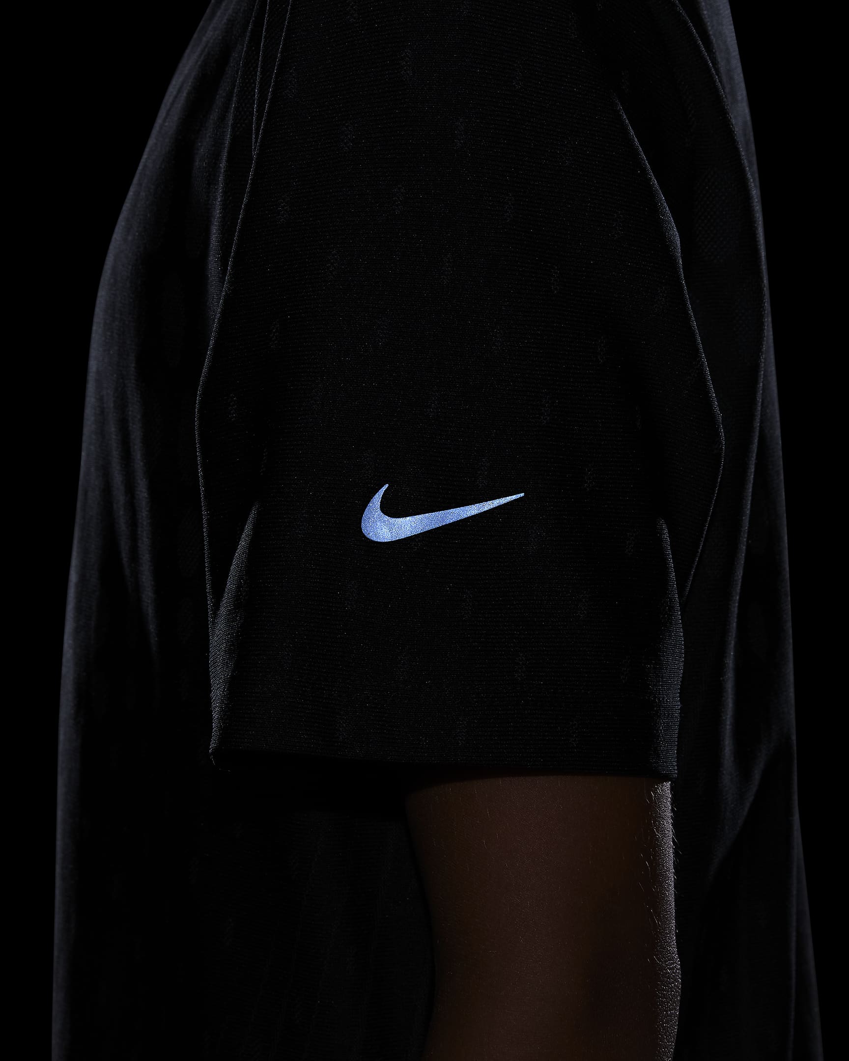 Nike Multi Tech Dri-FIT ADV treningsoverdel til store barn (gutt) - Svart/Dark Smoke Grey/Svart