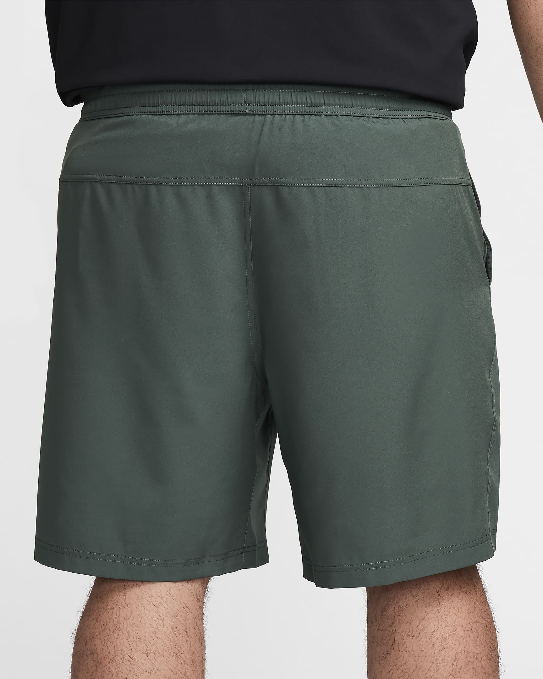 Shorts versátiles Dri-FIT de 23 cm sin forro para hombre Nike Form - Verde vintage/Negro