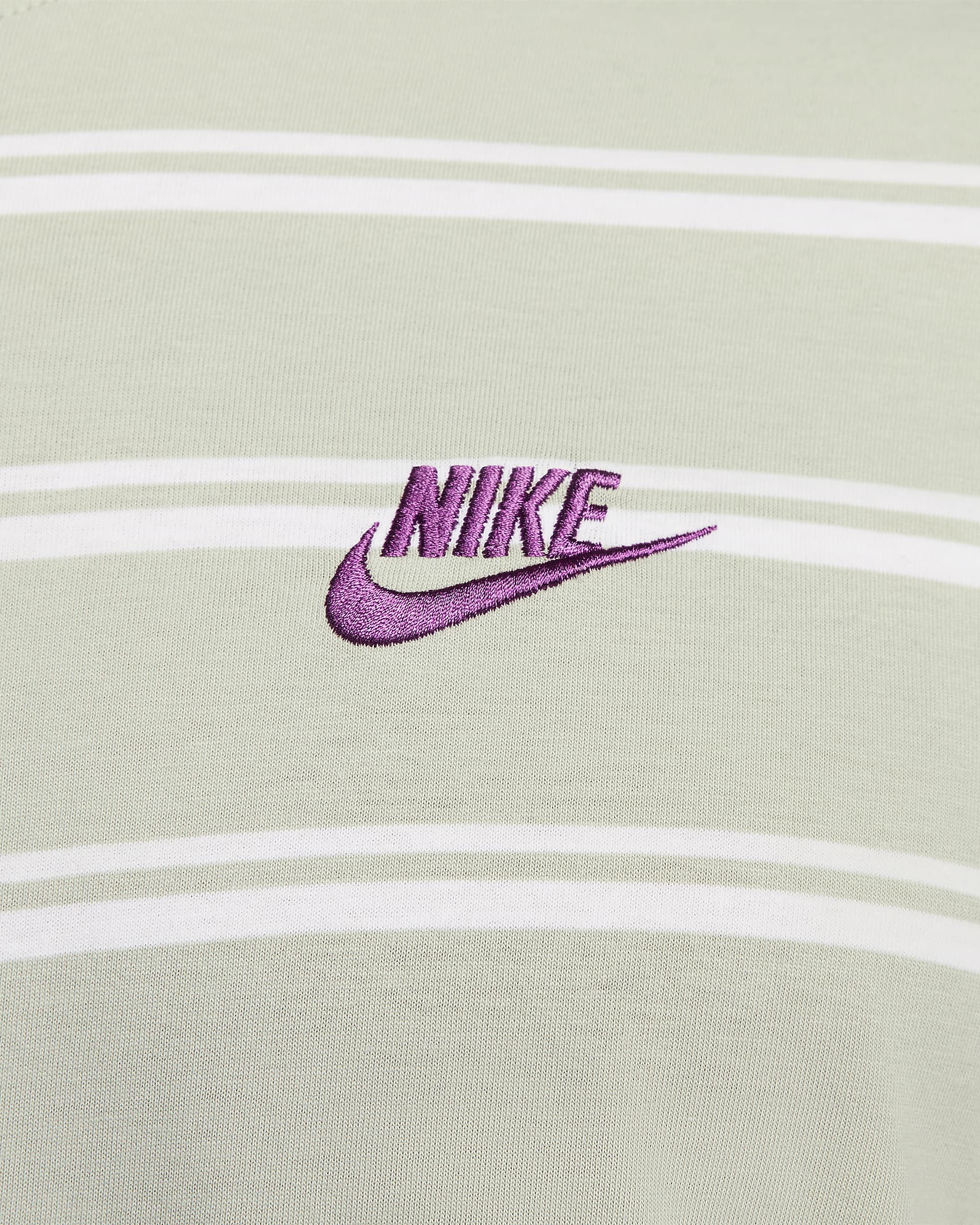 Nike Sportswear T-skjorte med striper til herre - Jade Horizon