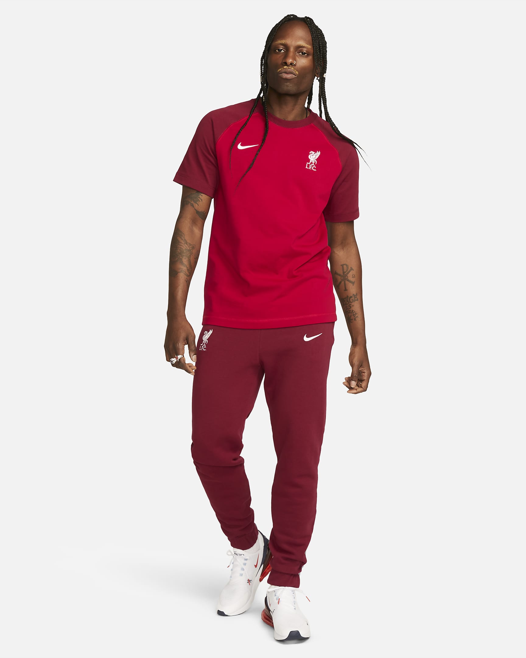 Liverpool FC Travel Men's Nike Short-Sleeve Soccer Top. Nike.com